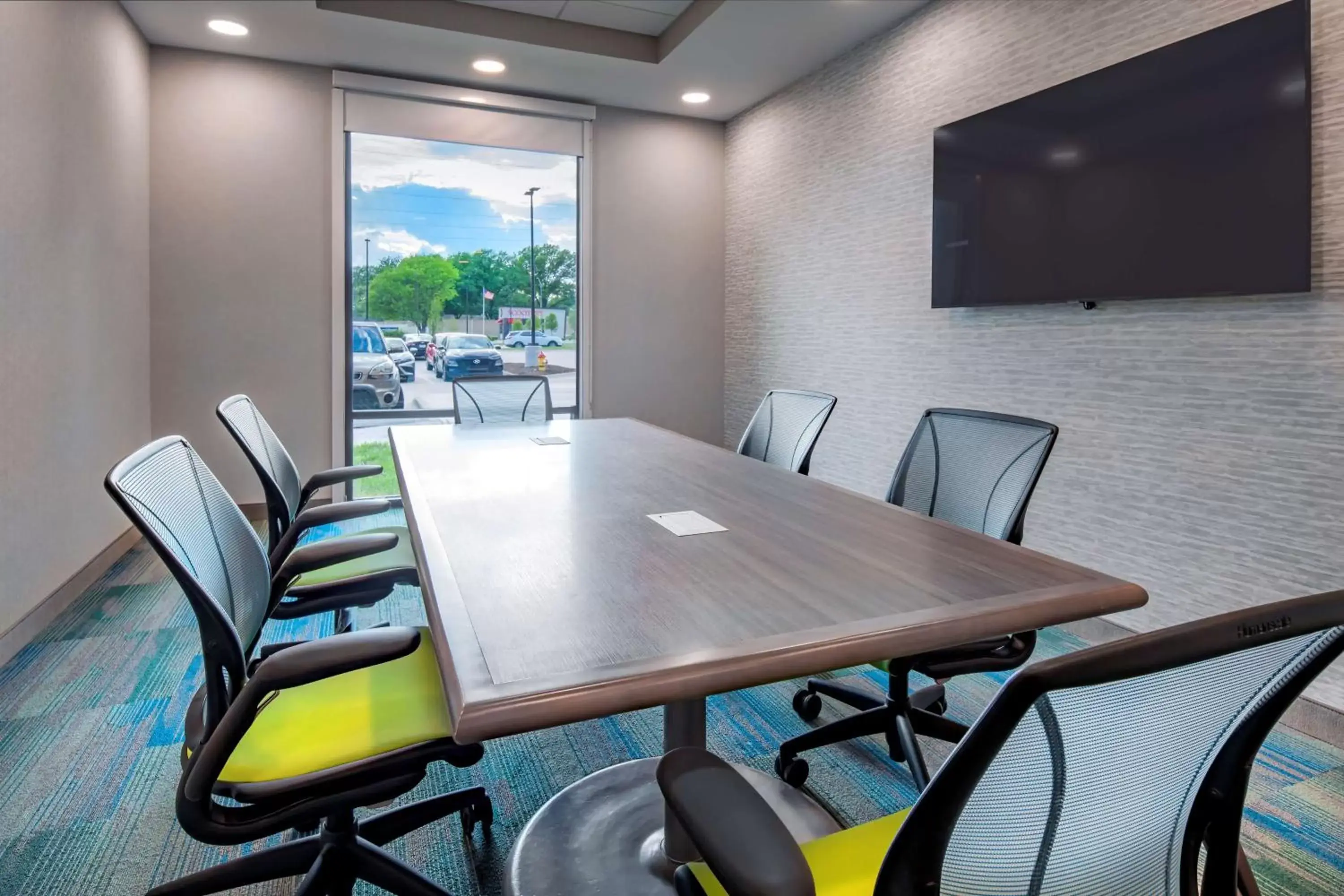 Meeting/conference room in Home2 Suites by Hilton Omaha I-80 at 72nd Street, NE