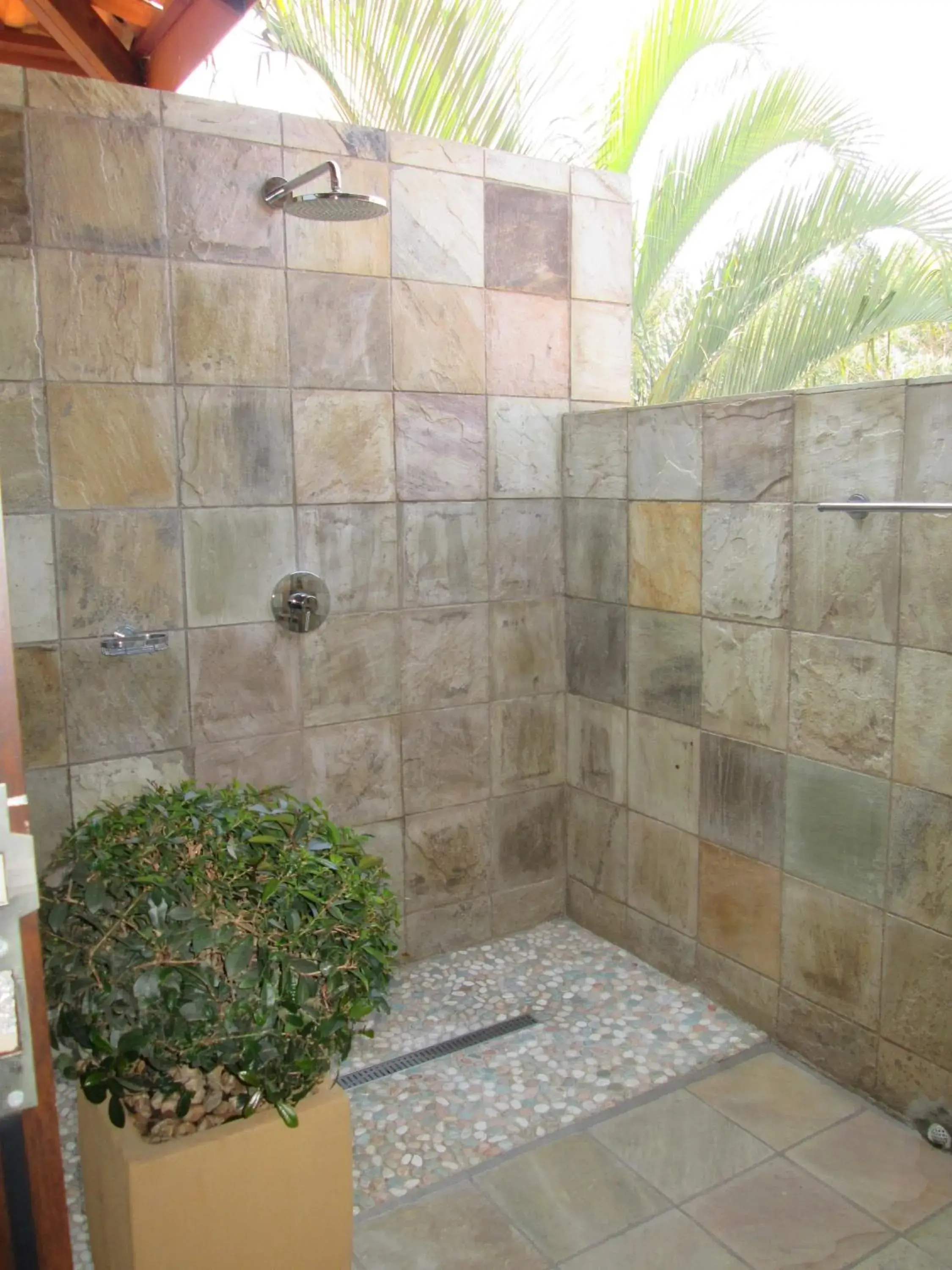 Shower, Bathroom in Schneiders Boutique Hotel