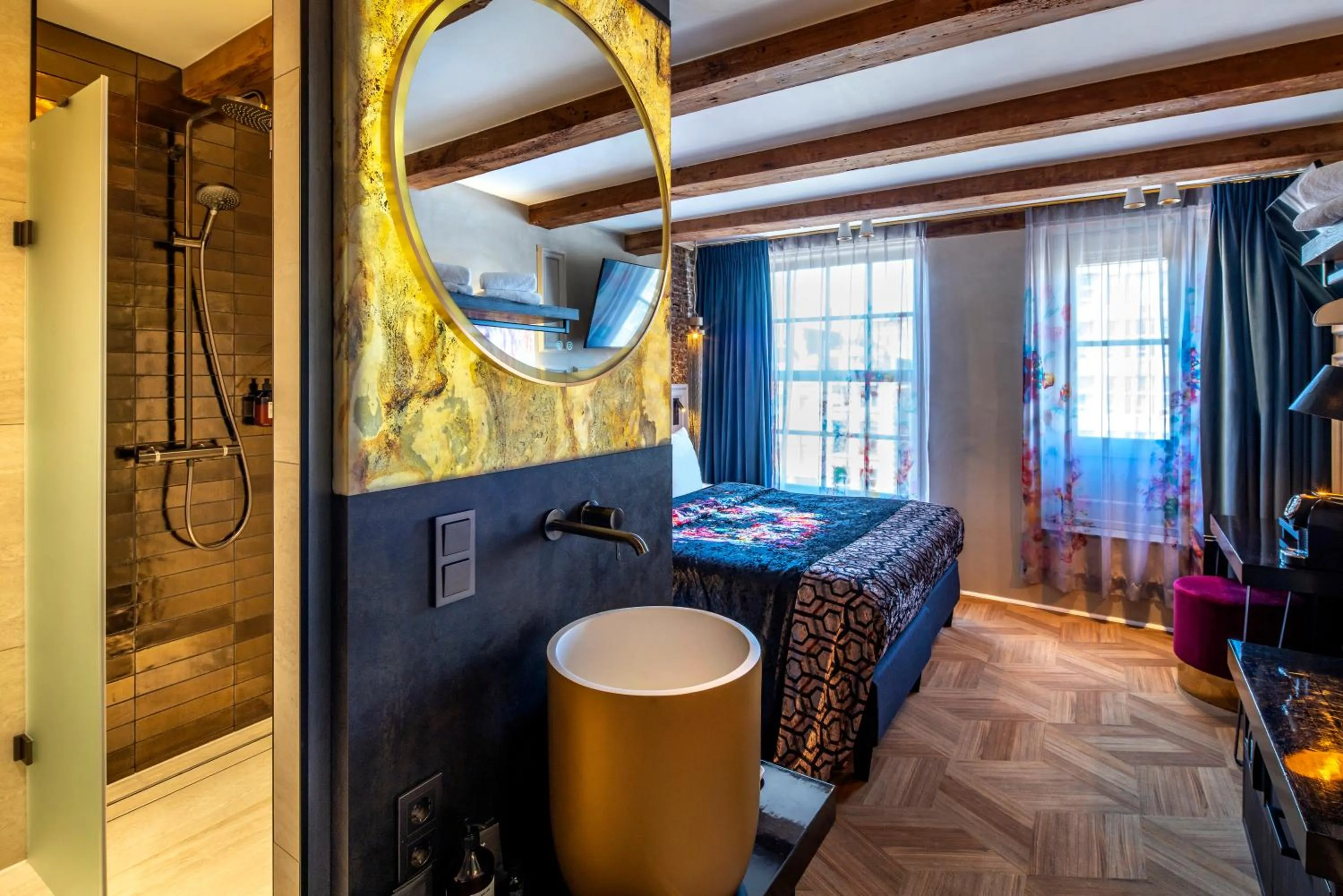 Photo of the whole room, Bathroom in Rokin Hotel