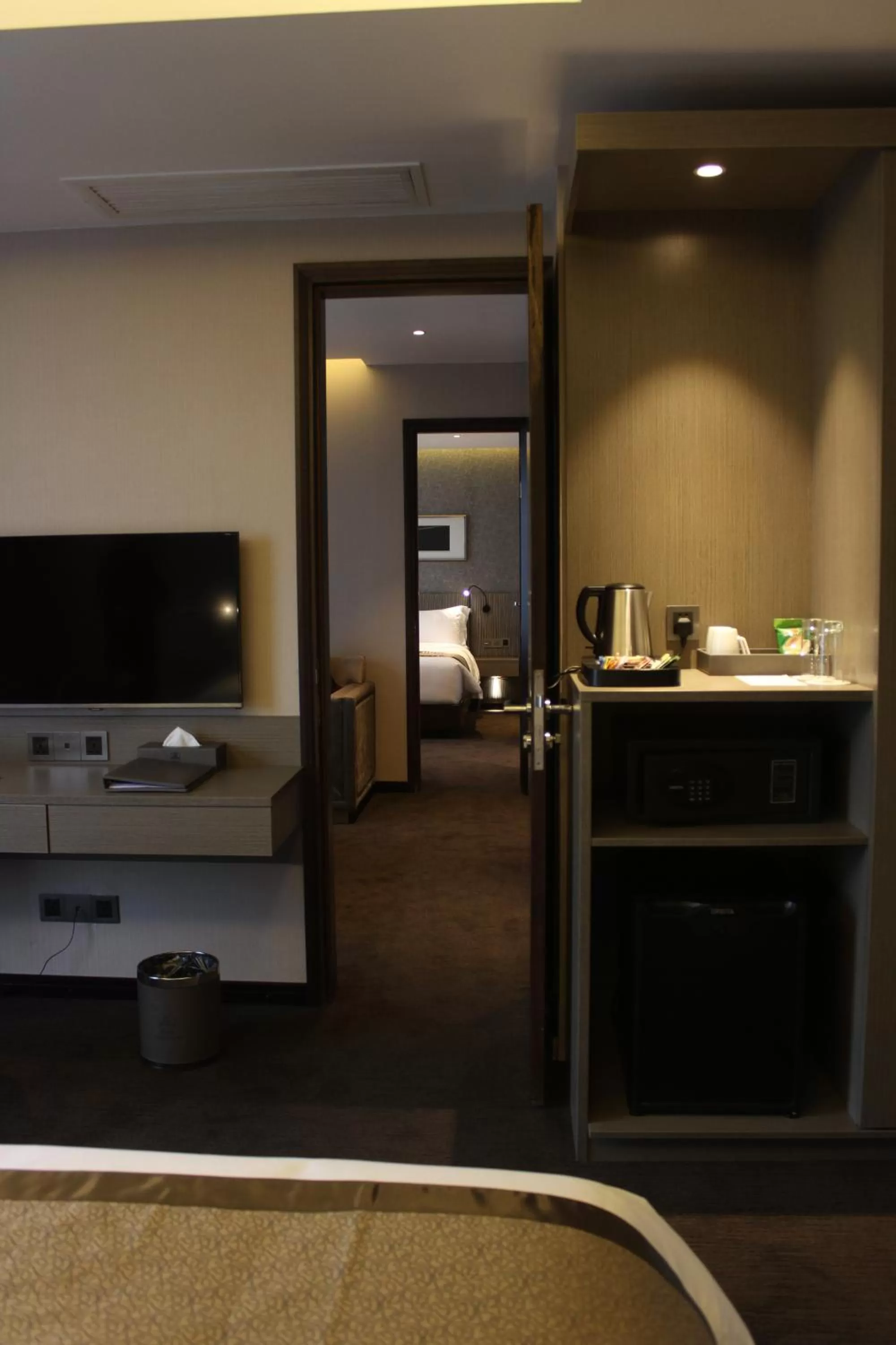 Coffee/tea facilities in Best Western Plus Maple Leaf