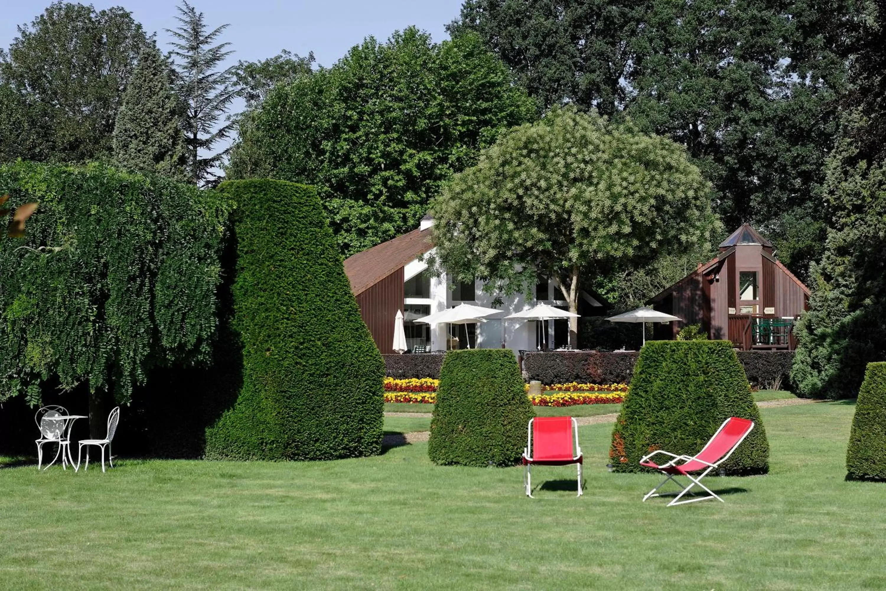 Garden, Property Building in Hôtellerie Du Bas-Bréau