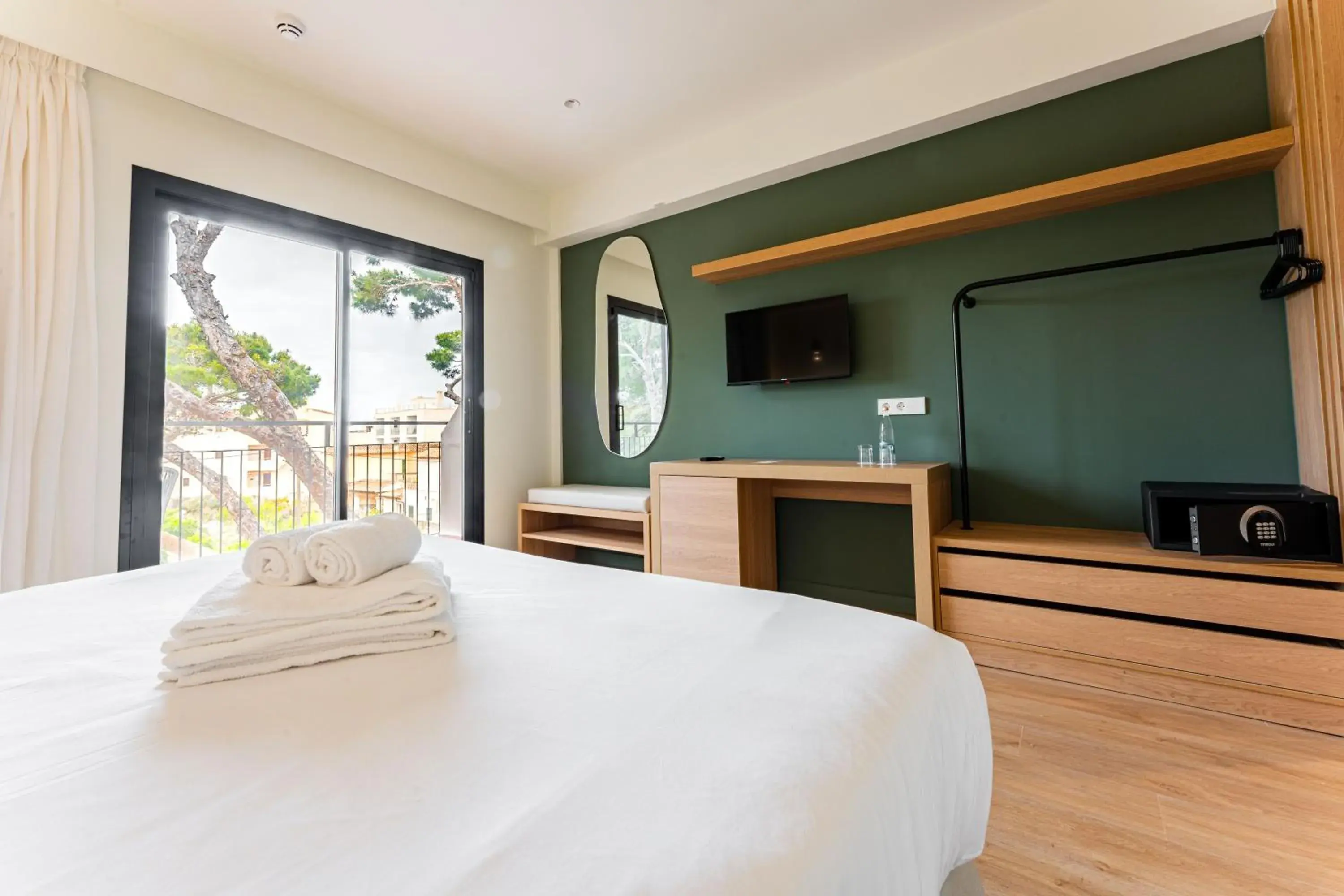 Bedroom in Hotel Santanyi Port