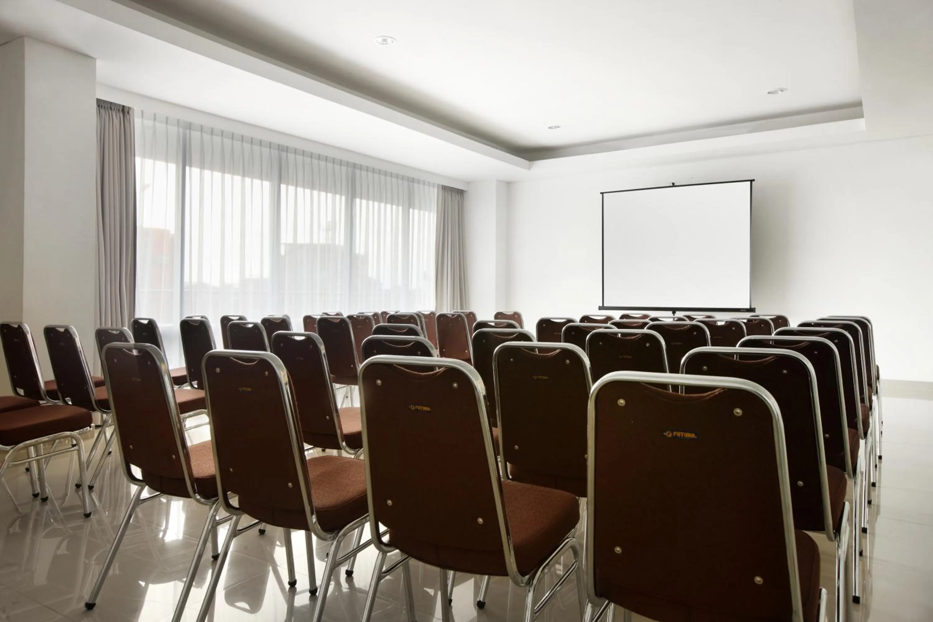 Amaris Hotel Serpong Tangerang