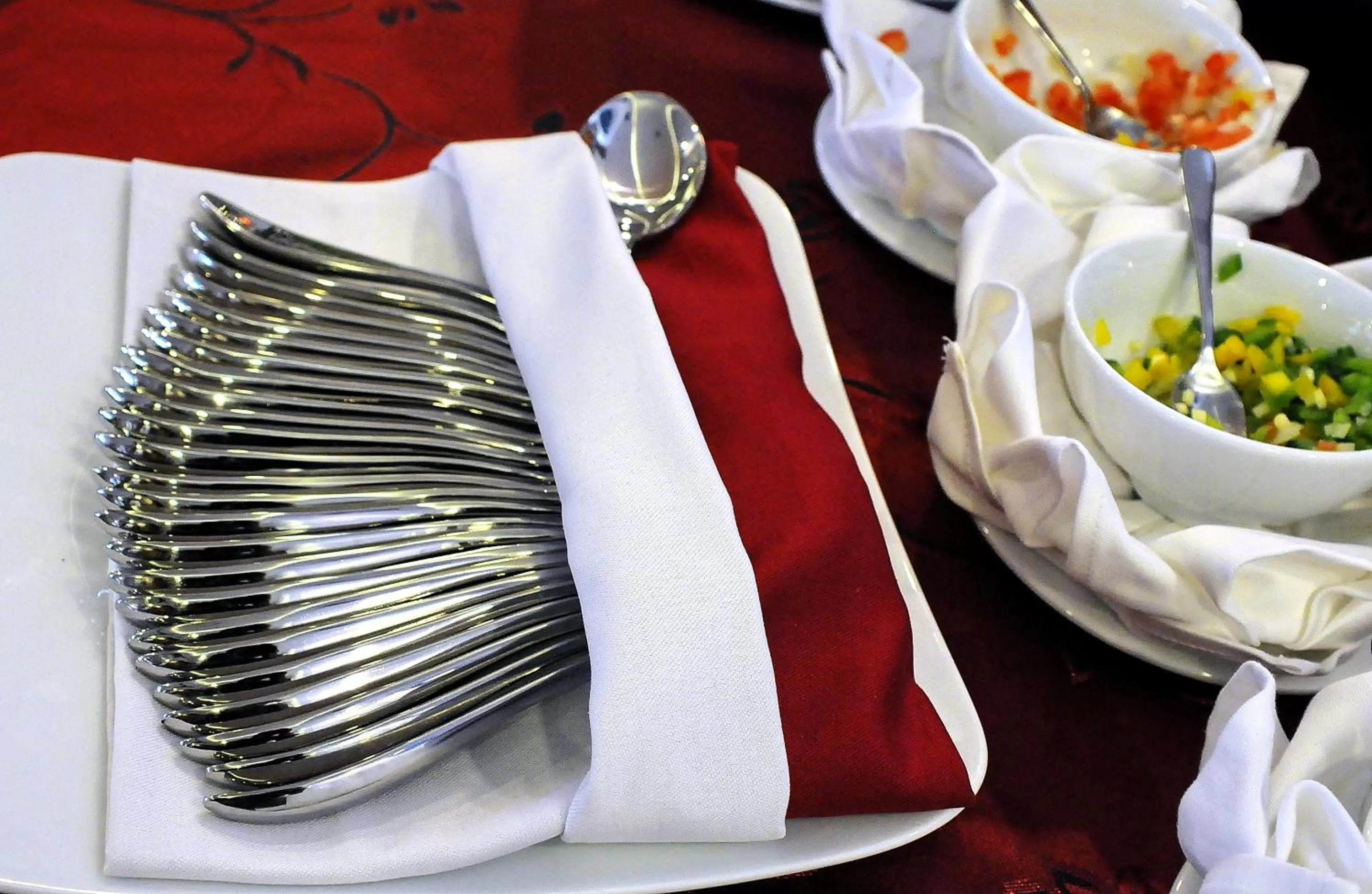 Restaurant/places to eat in Apus Hotel