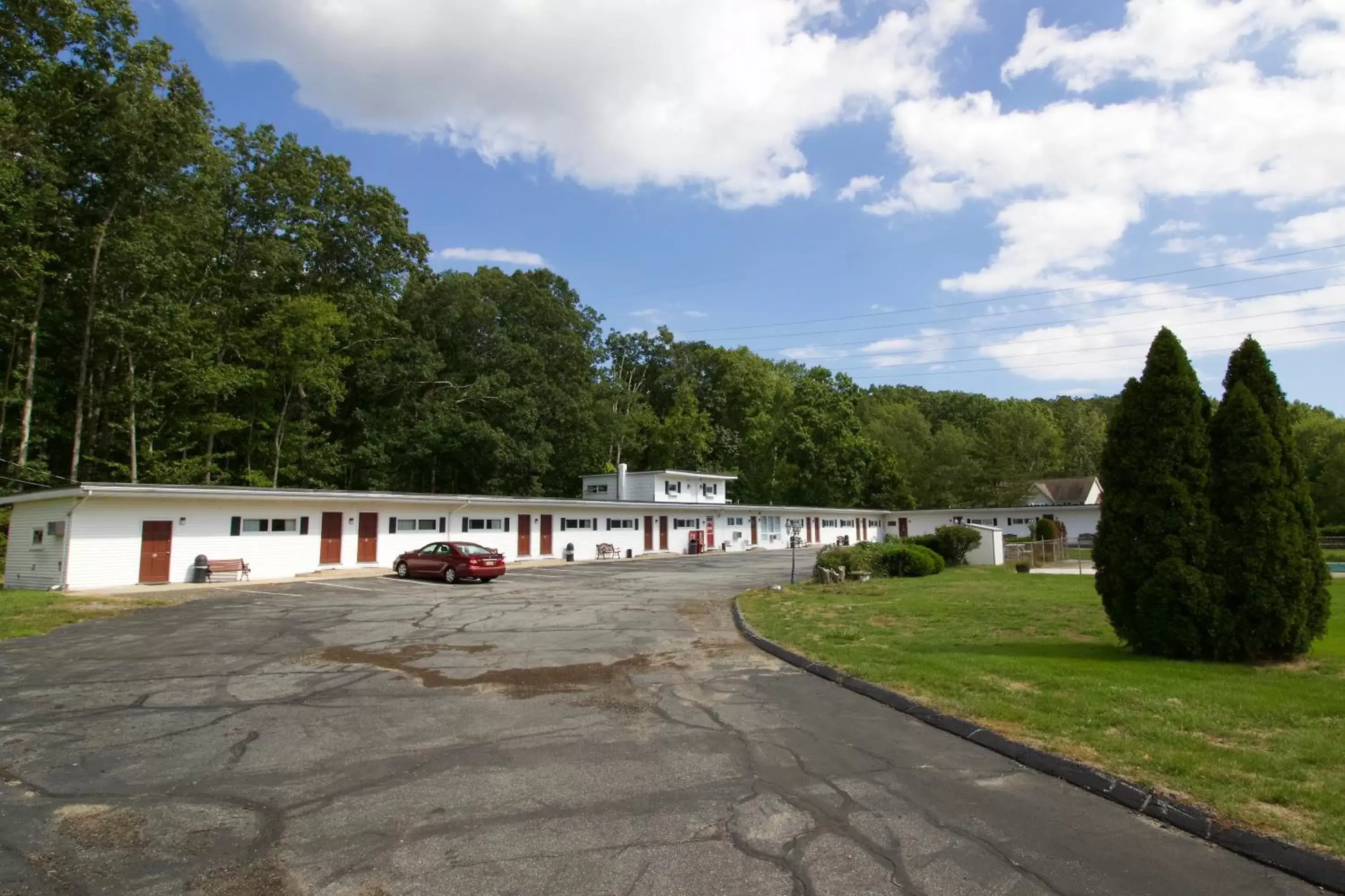 Property Building in Oakdell Motel WATERFORD CT