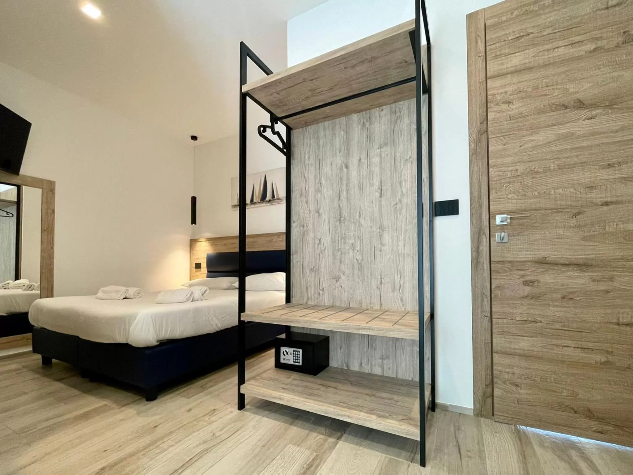 safe, Bed in Bari Airport B&B