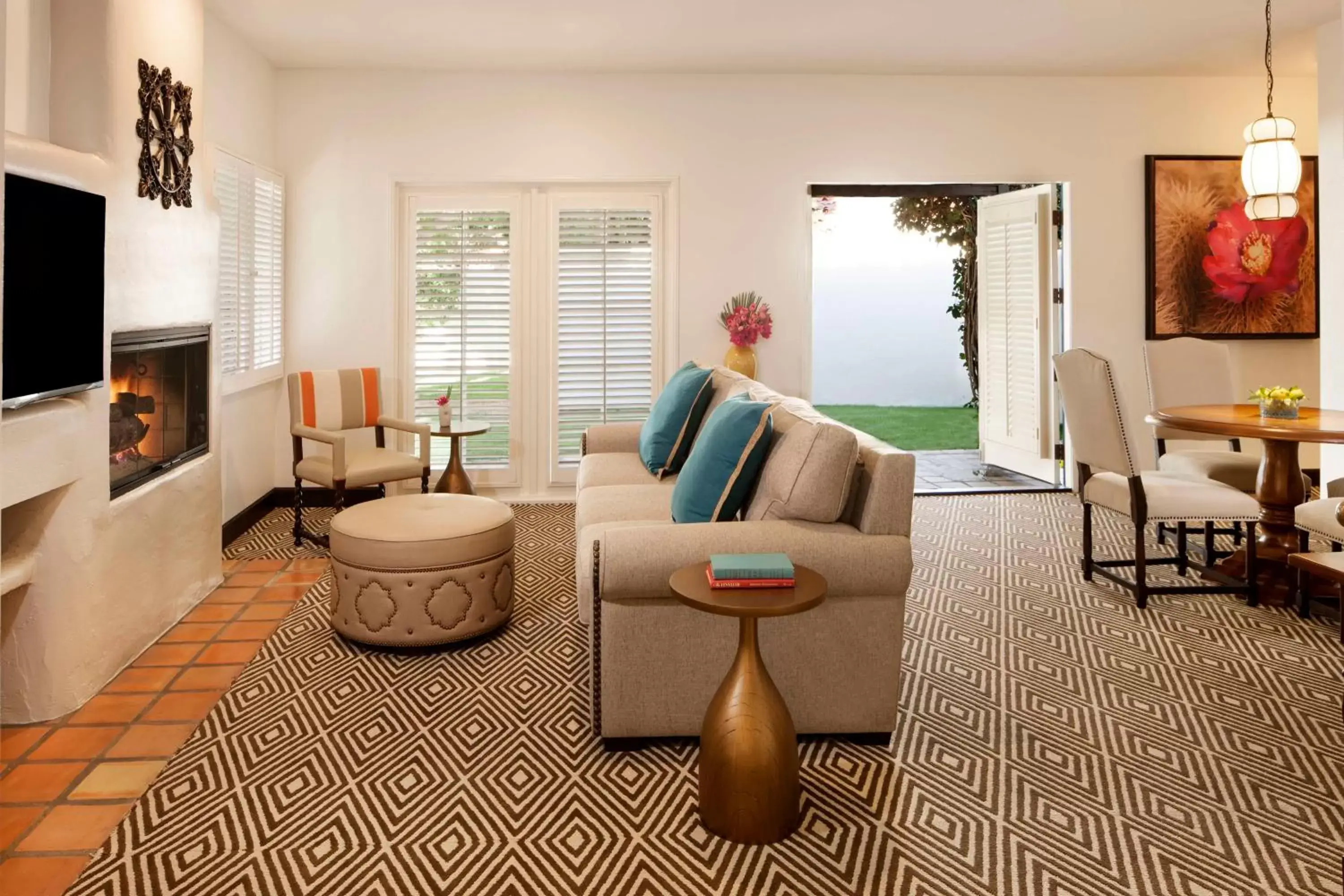 Living room, Seating Area in La Quinta Resort & Club, Curio Collection