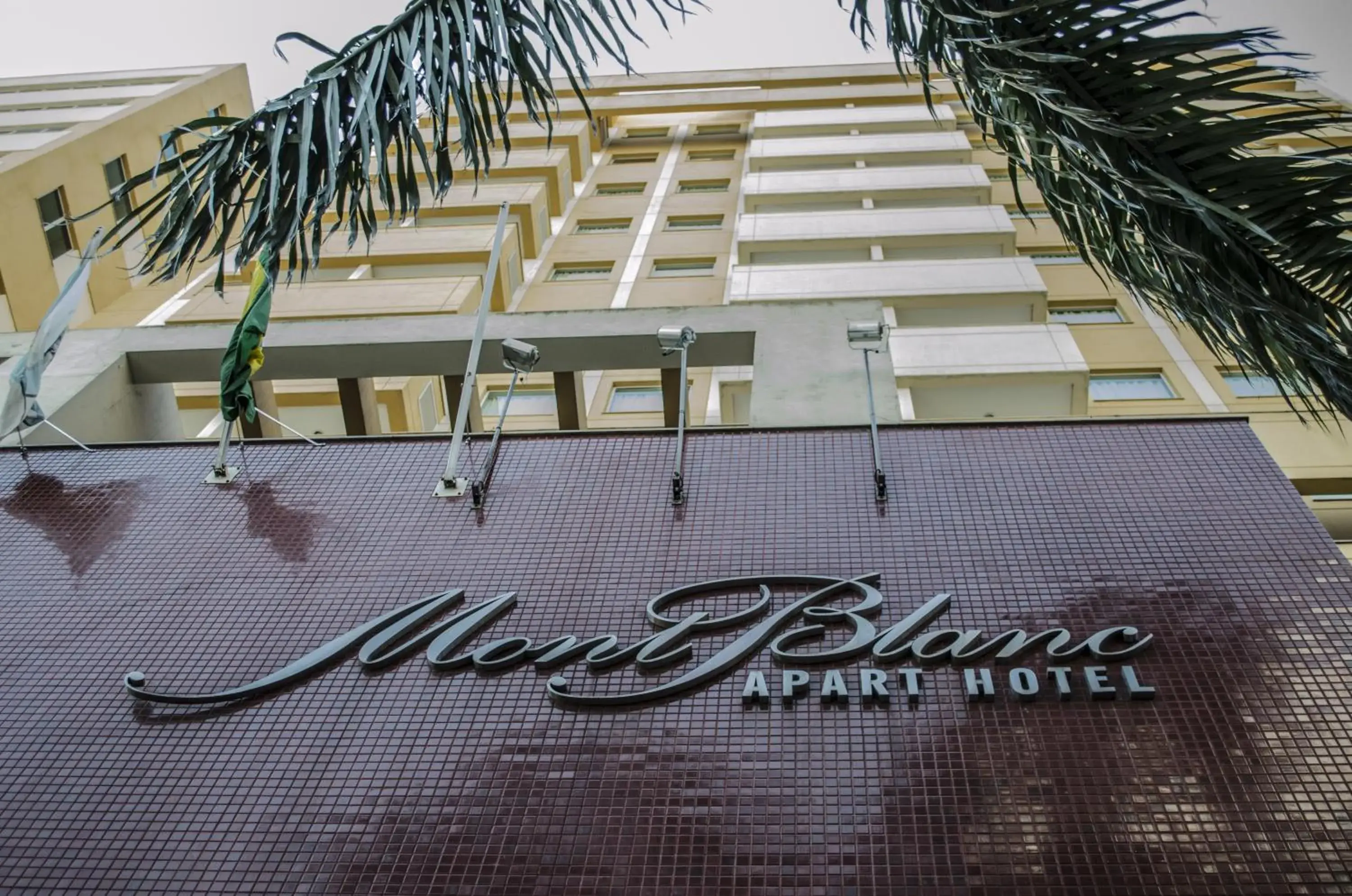Property building in Mont Blanc Apart Hotel - Duque de Caxias Property building in Mont Blanc Apart Hotel - Duque de Caxias