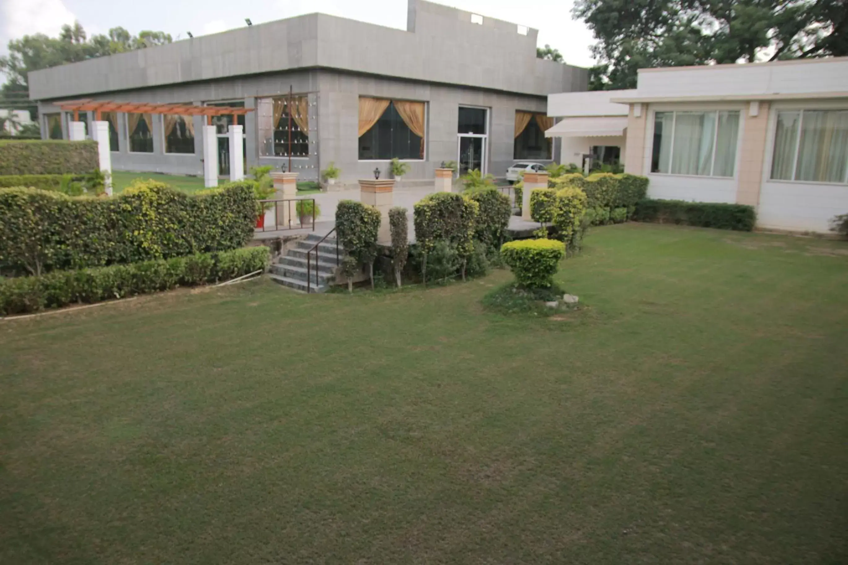 Property building in Opulent by Udman Chhattarpur Property building in Opulent by Udman Chhattarpur