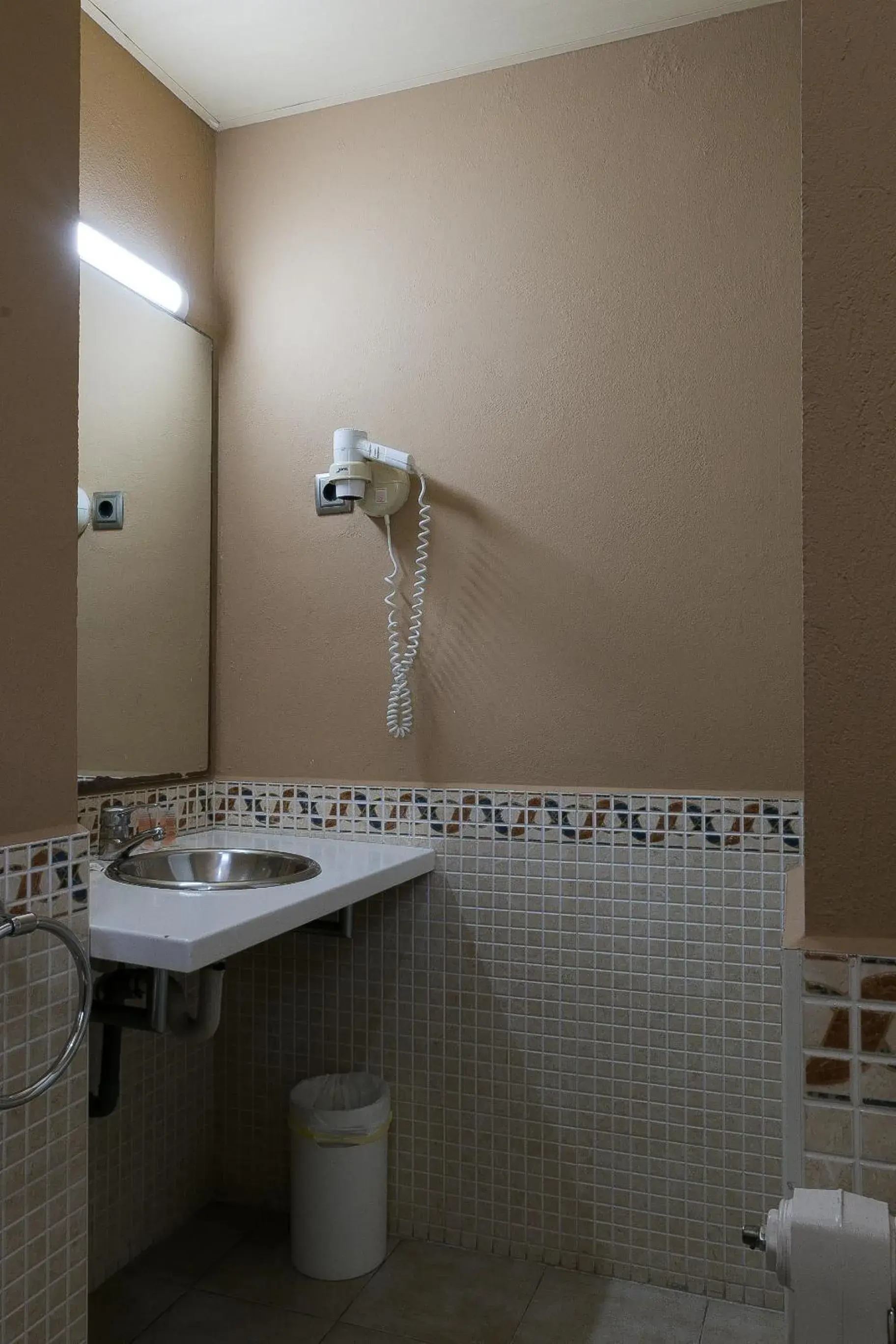 Bathroom in Hotel El Castell