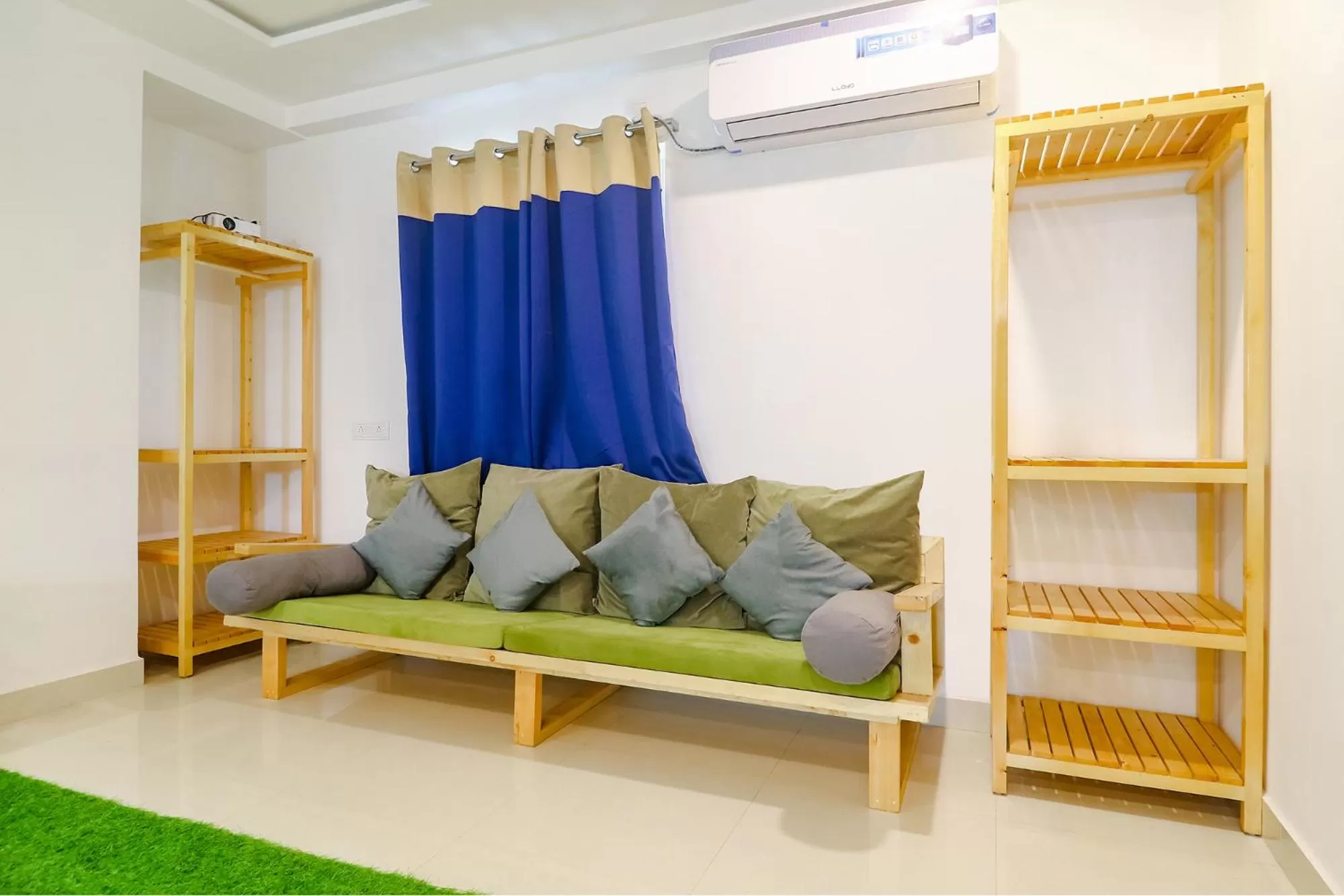 Seating Area in FabHotel Green Leaf