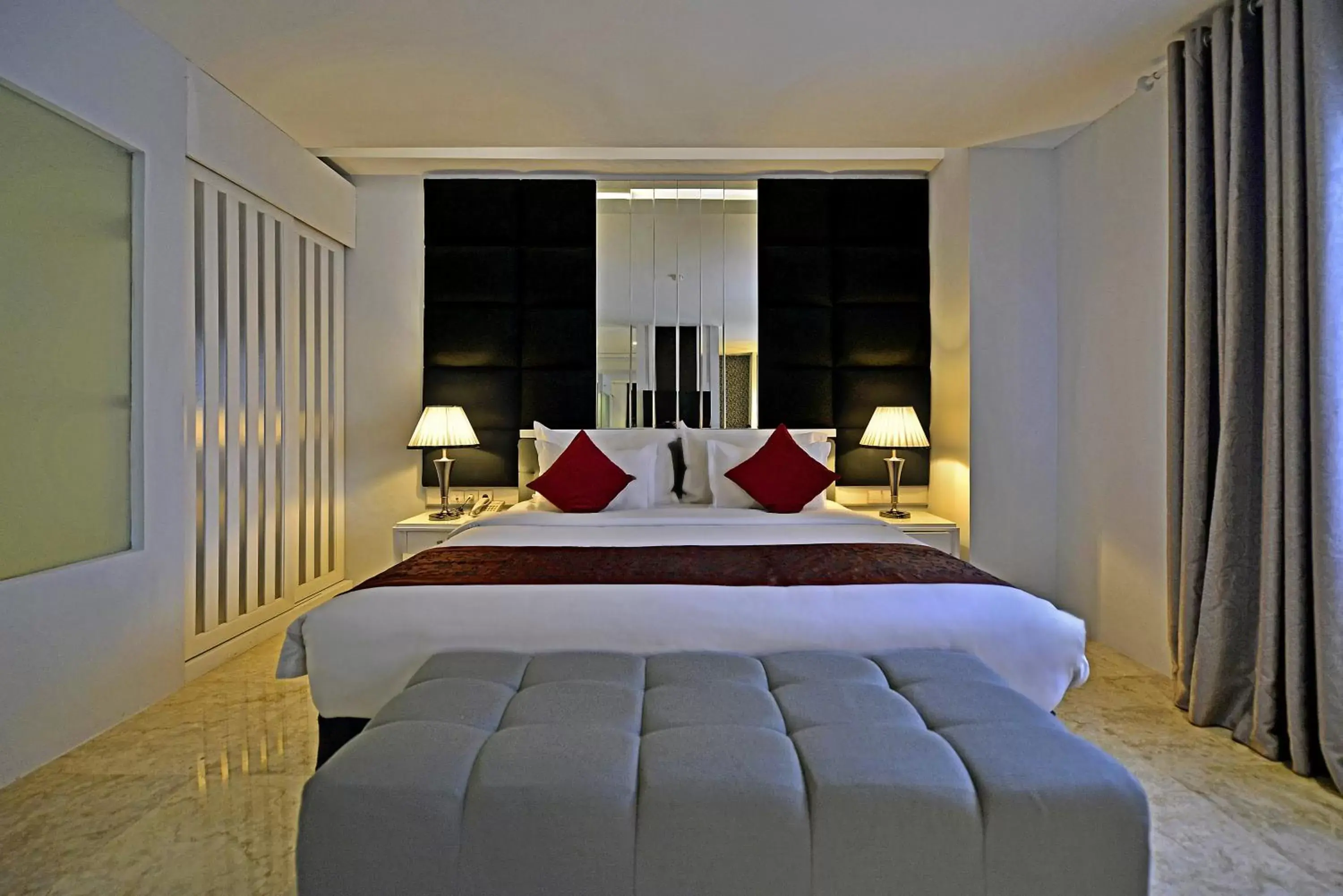 Bedroom, Bed in Gino Feruci Braga by KAGUM Hotels