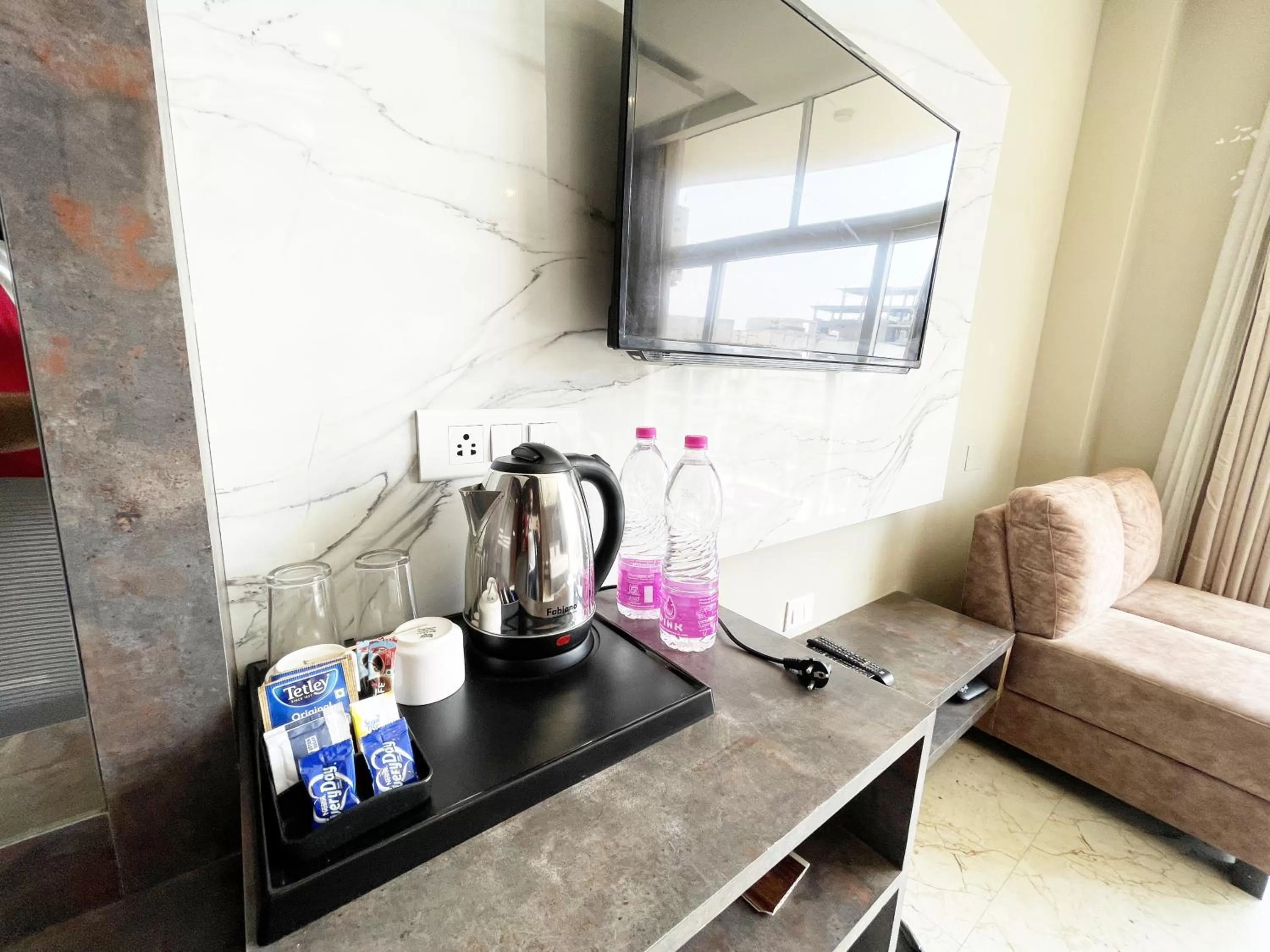 Hotel TBS sea view ! Puri