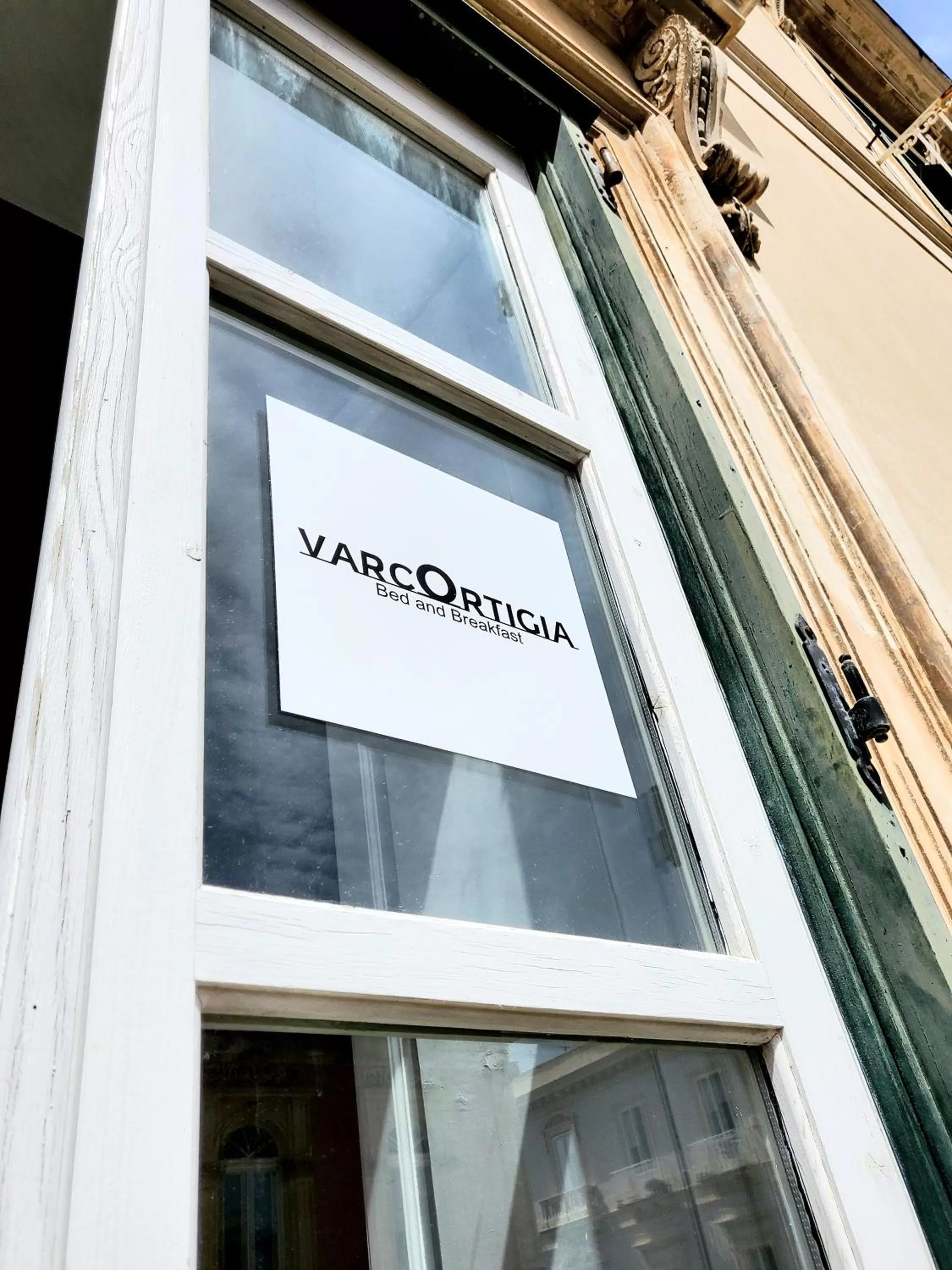 varcOrtigia Bed and Breakfast