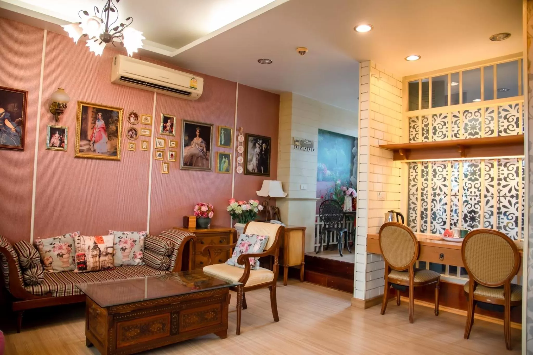 Sabai Sabai@Sukhumvit Hotel