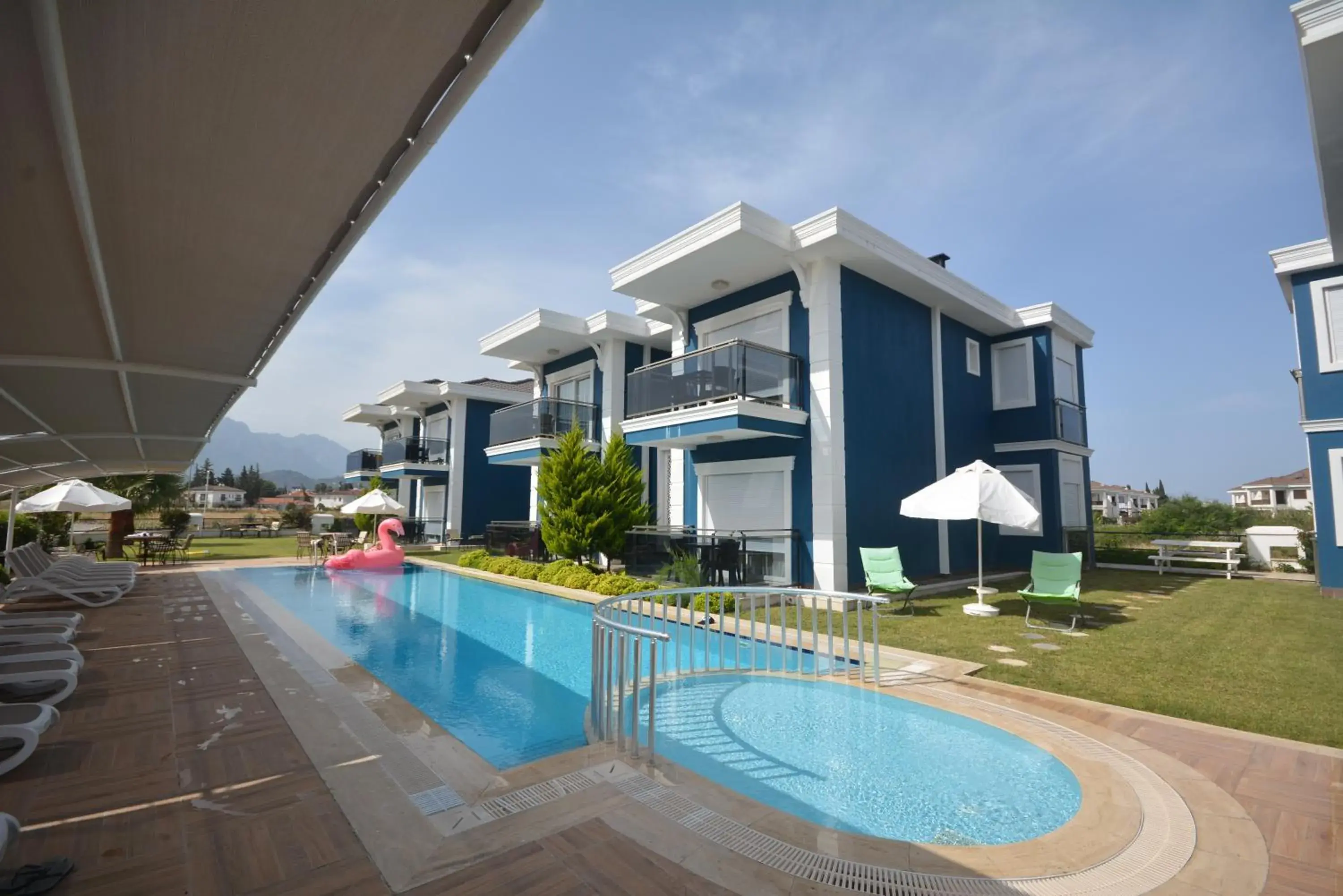 Facade/entrance, Swimming Pool in Camyuva Beach Hotel