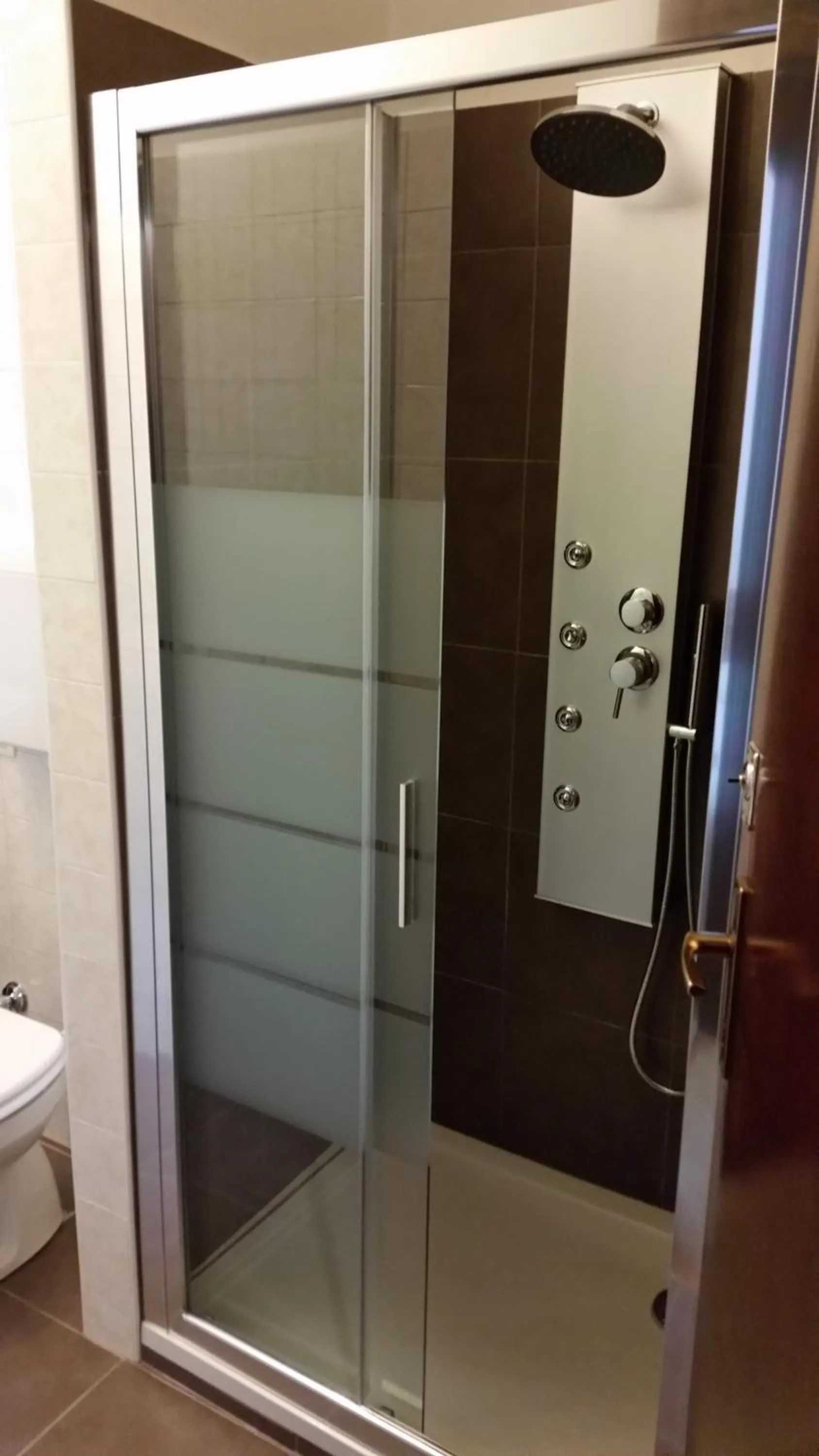 Single Room with Balcony in Megaride Guest House