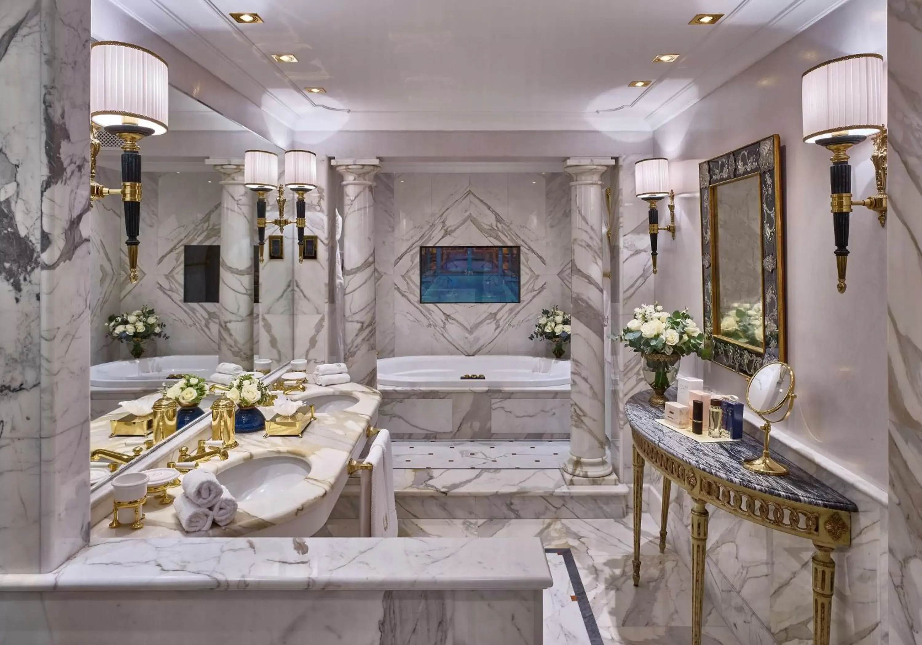 Photo of the whole room, Bathroom in Rome Cavalieri, A Waldorf Astoria Hotel
