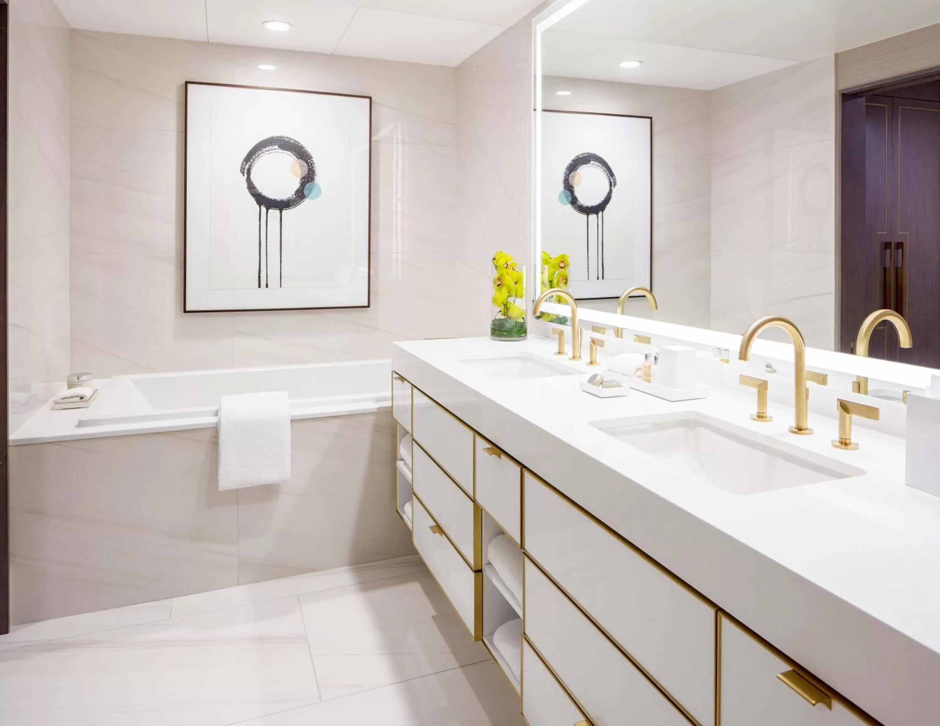 Bathroom in Hotel Crescent Court