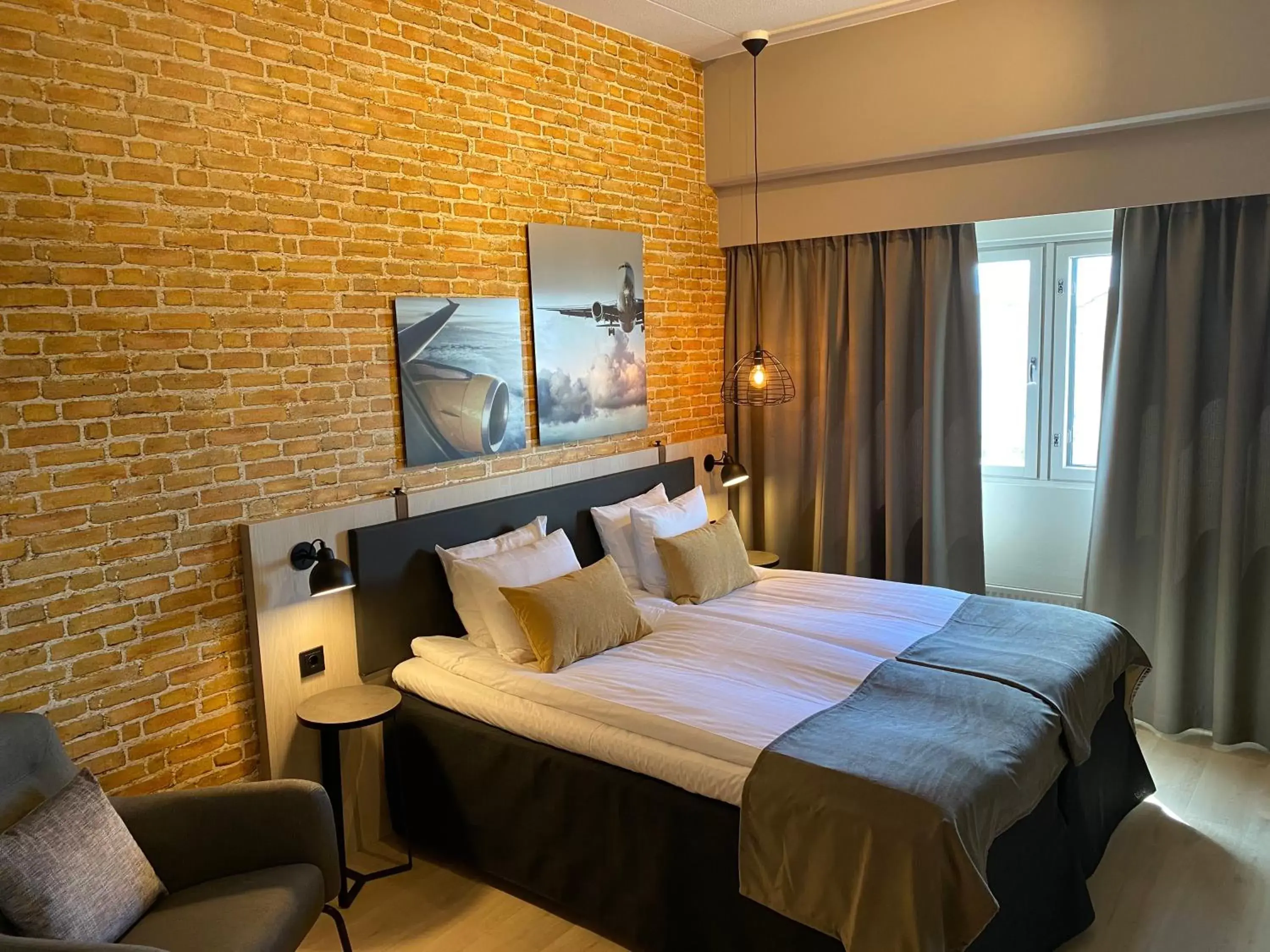 Bed in Skyline Airport Hotel Bed in Skyline Airport Hotel