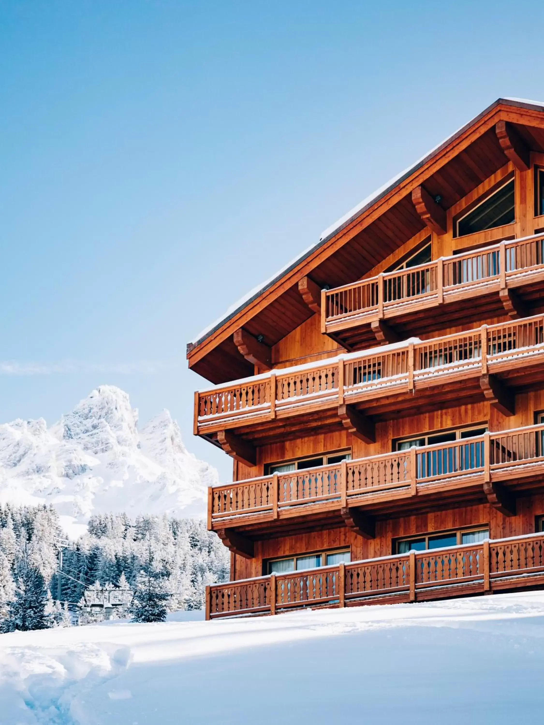 Property building, Winter in Hotel Le Coucou Méribel