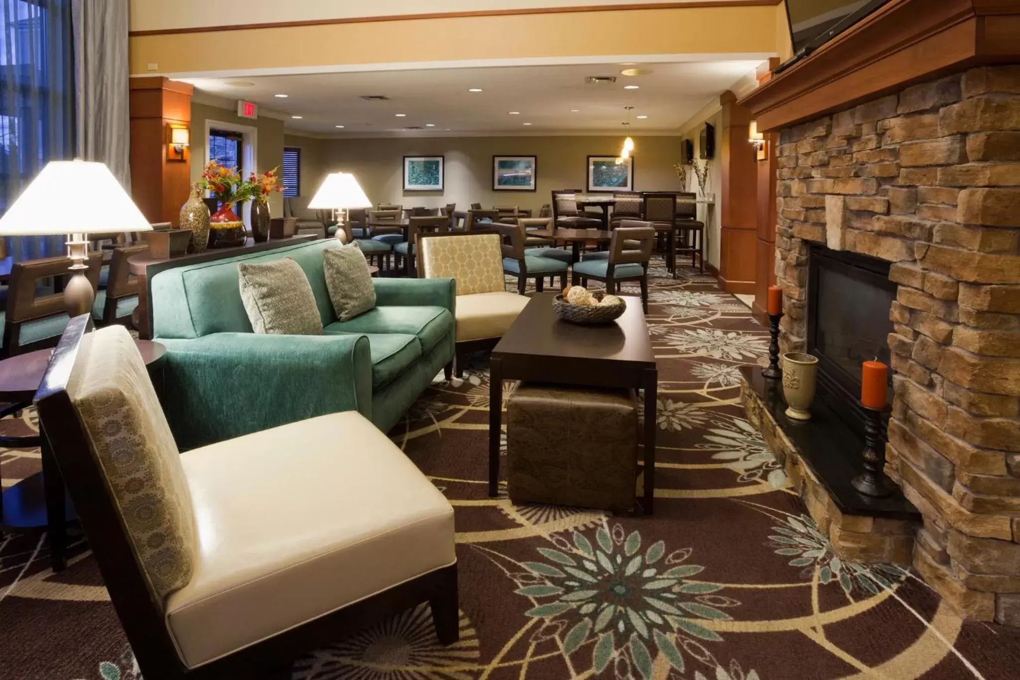 Property building, Lounge/Bar in Candlewood Suites Eagan - Mall of America Area, an IHG Hotel