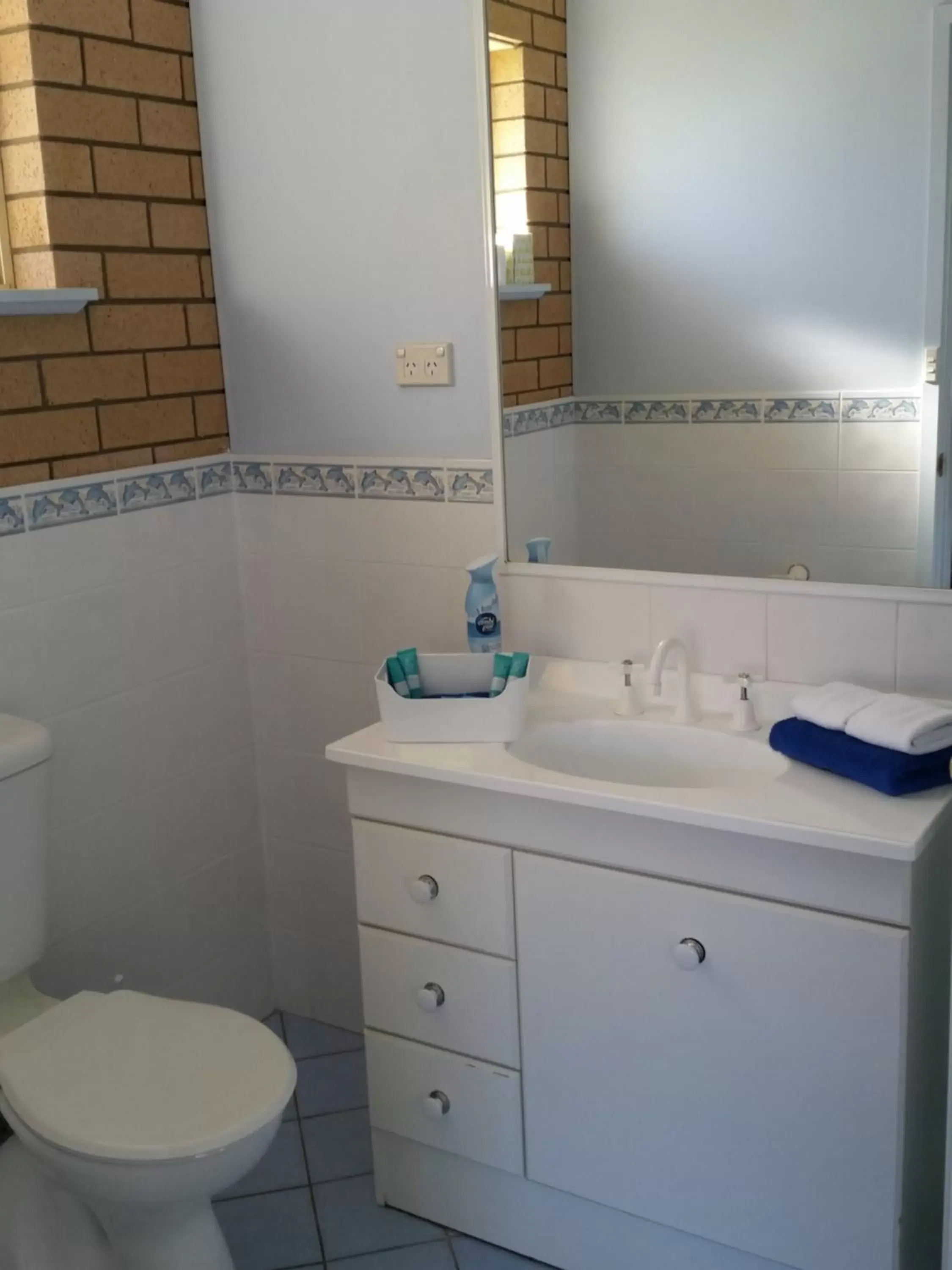 Bathroom in Dolphins of Mollymook Motel and Fifth Green Apartments