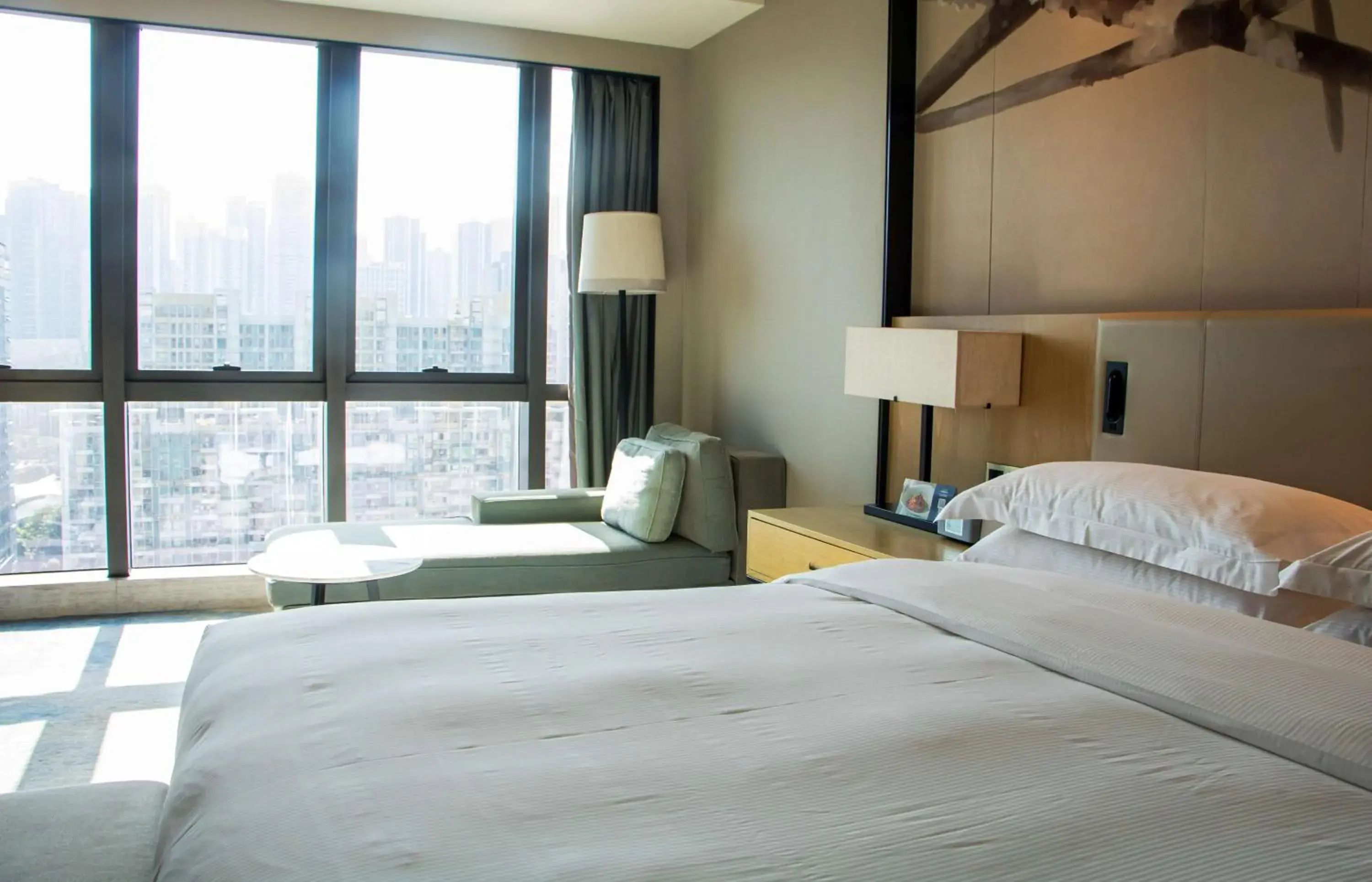 View (from property/room), Bed in DoubleTree By Hilton Shenzhen Longhua