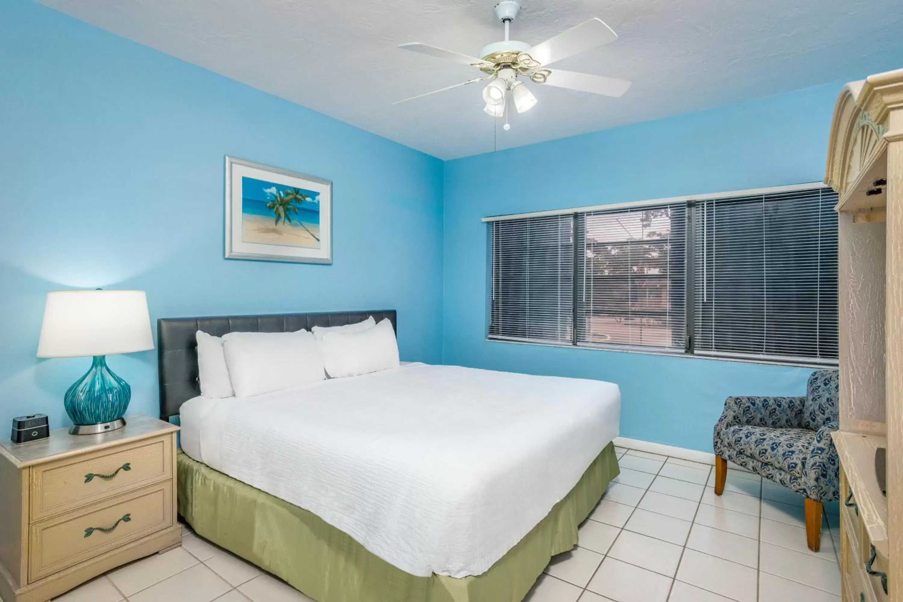 Bedroom, Bed in Marina Del Mar Resort and Marina