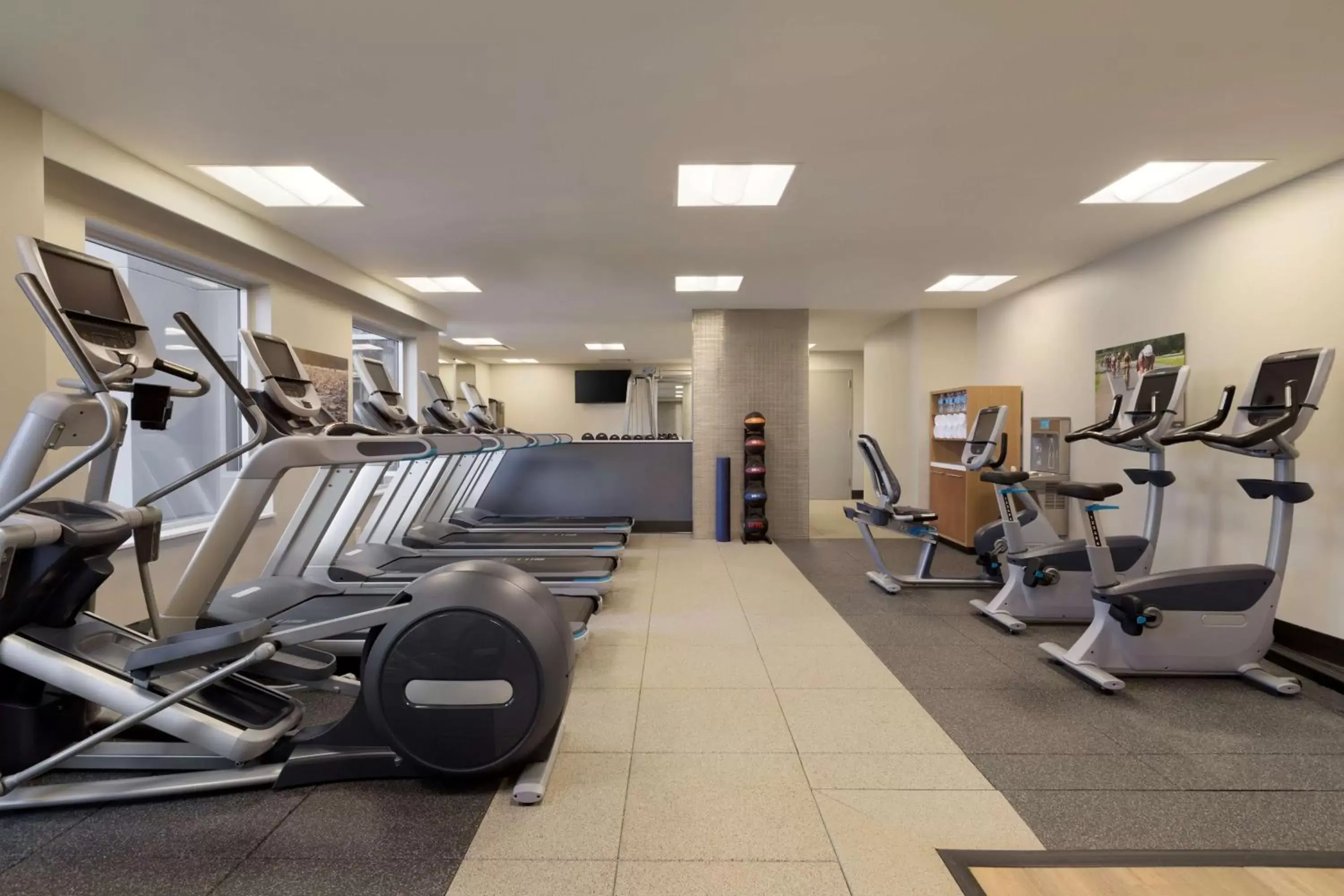 Fitness centre/facilities, Fitness Center/Facilities in Embassy Suites by Hilton The Woodlands