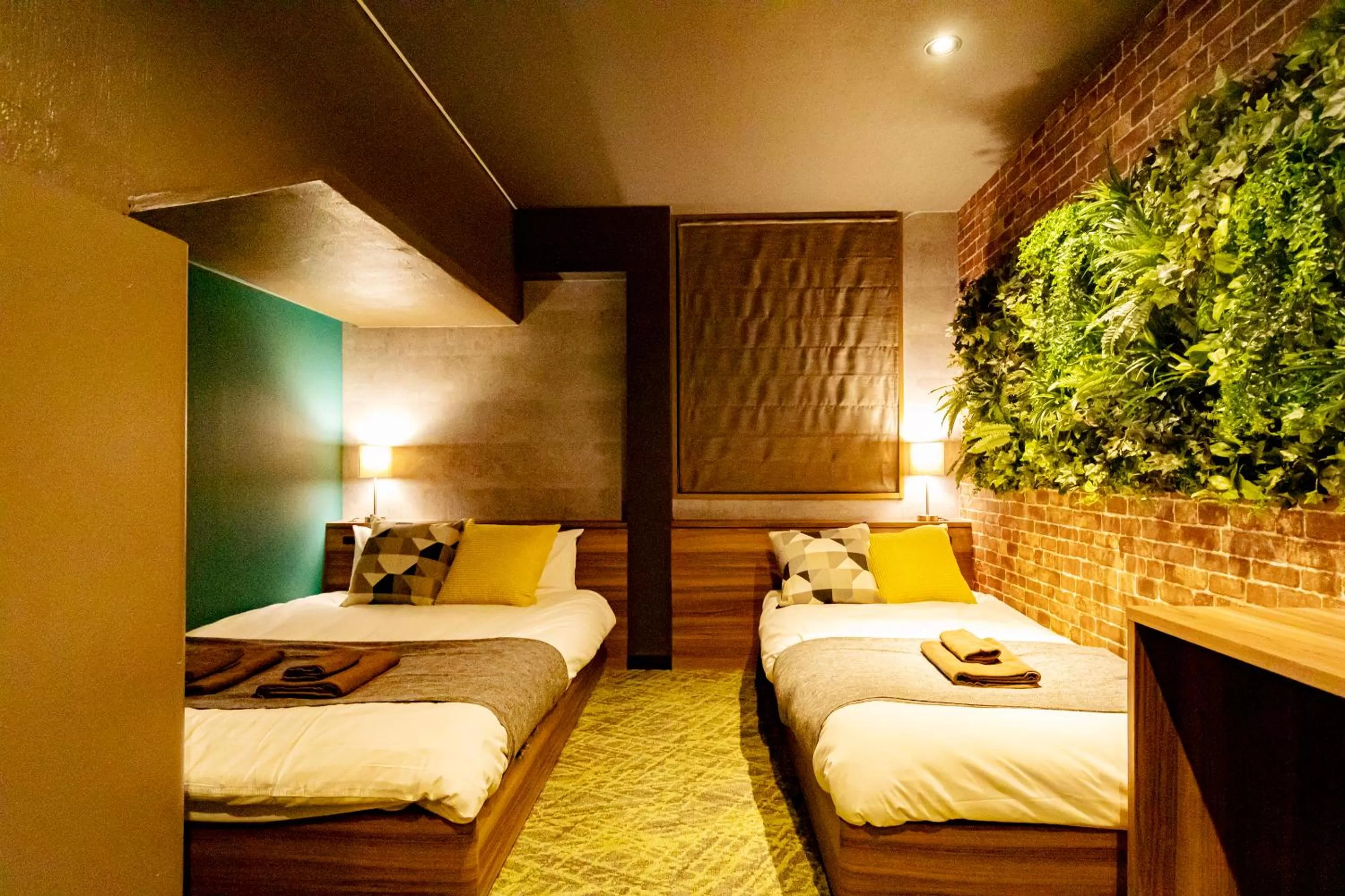 Bed in UNDER RAILWAY HOTEL AKIHABARA