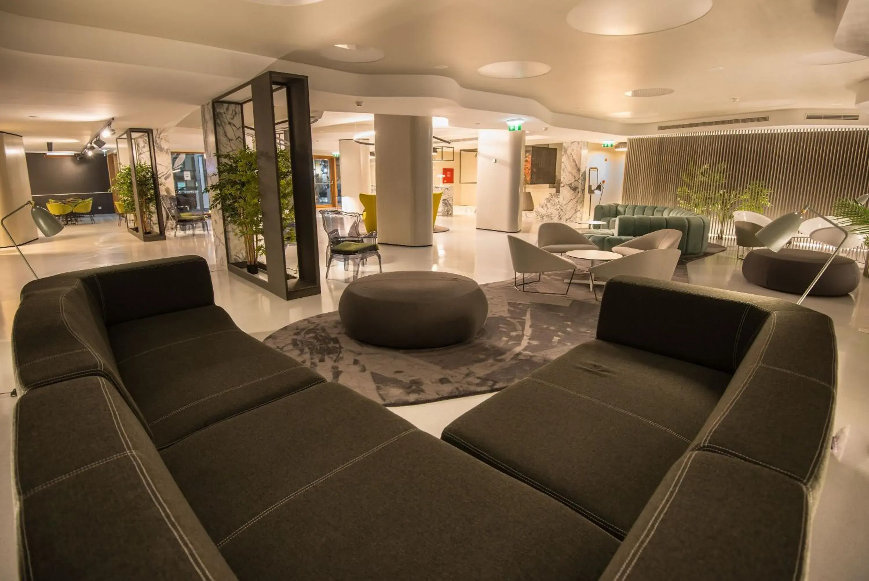 Living room, Lobby/Reception in Azoris Angra Garden – Plaza Hotel