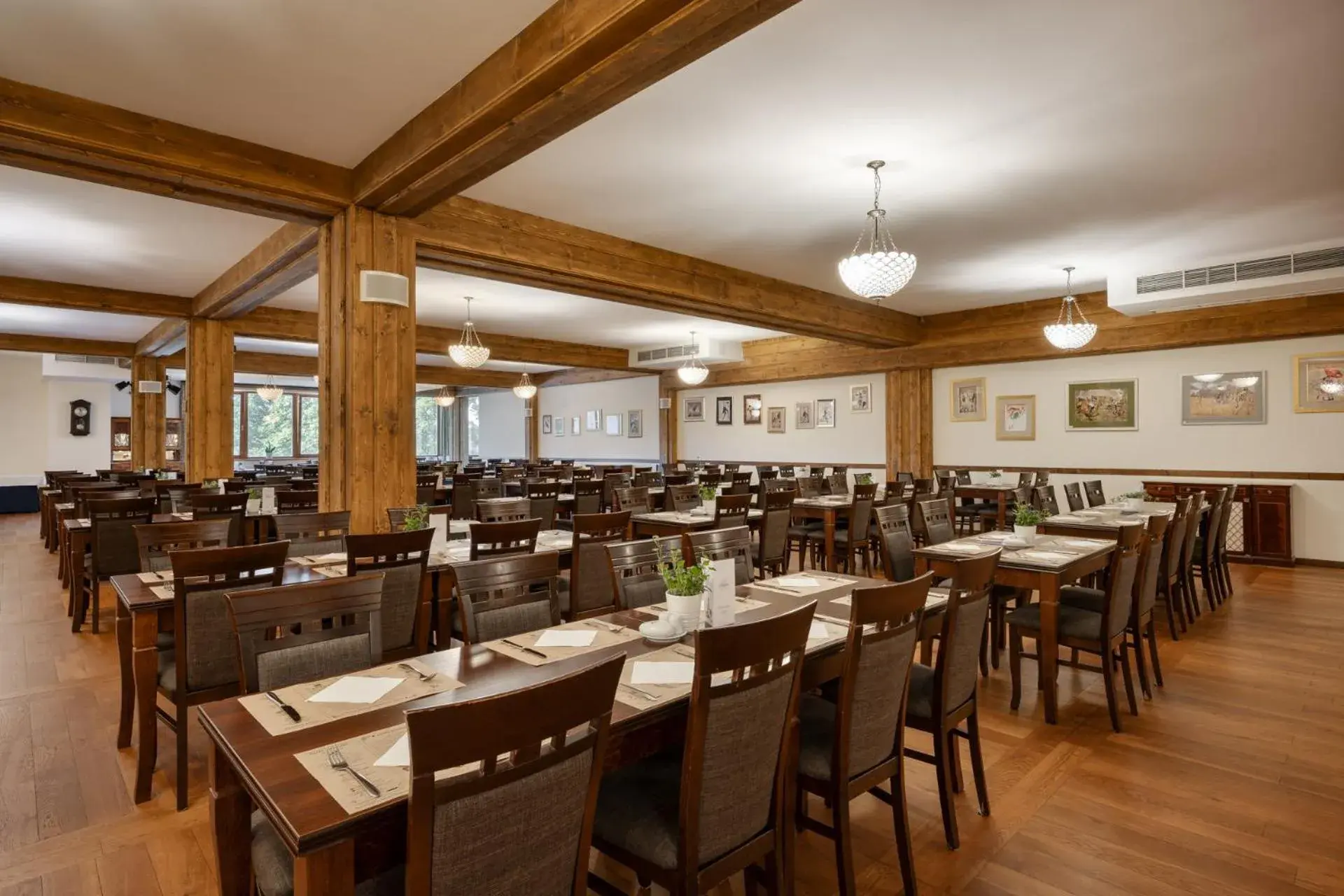 Restaurant/Places to Eat in Hotel Belvedere Resort&SPA