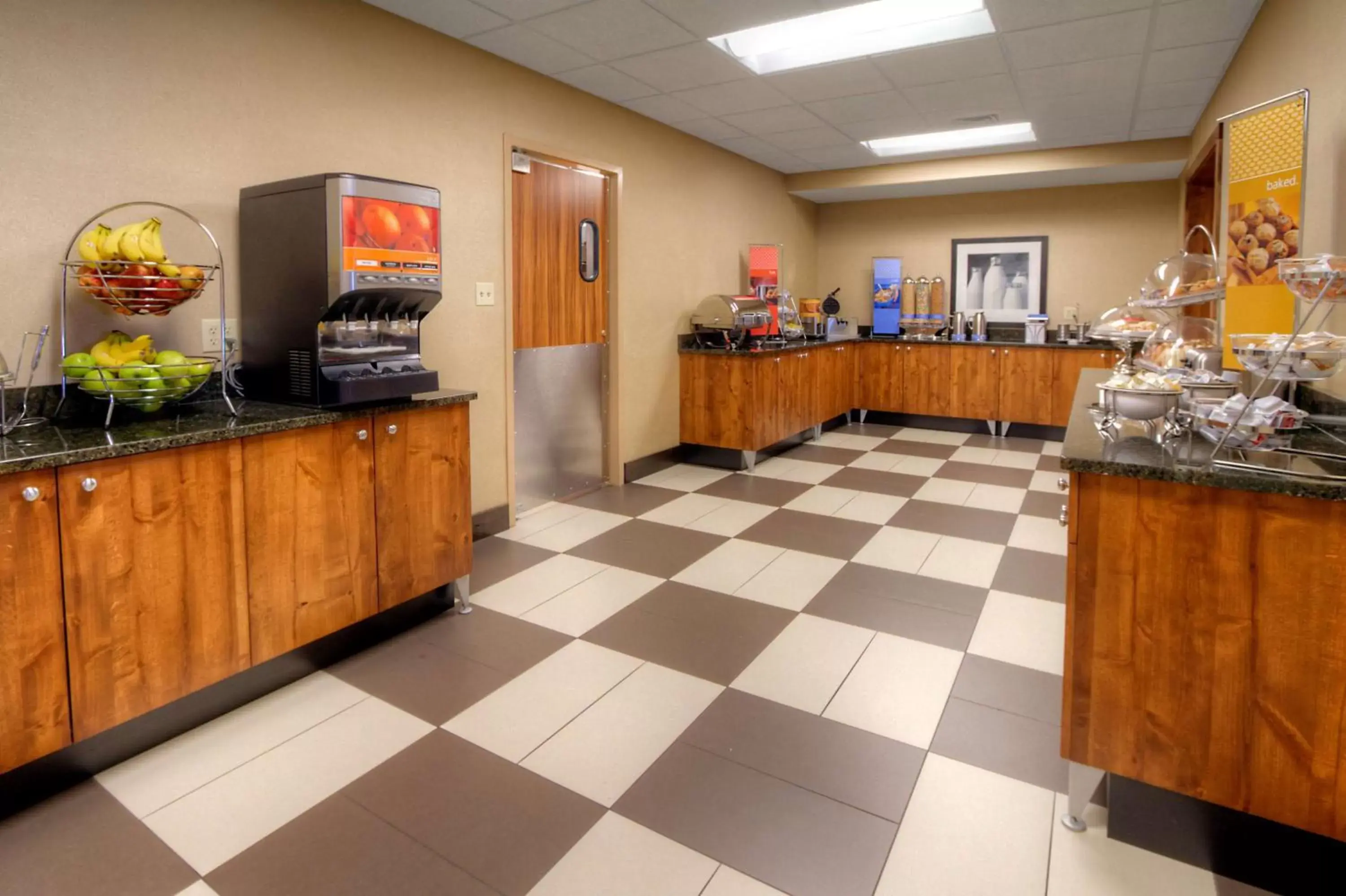 Restaurant/places to eat in Hampton Inn Billings Restaurant/places to eat in Hampton Inn Billings