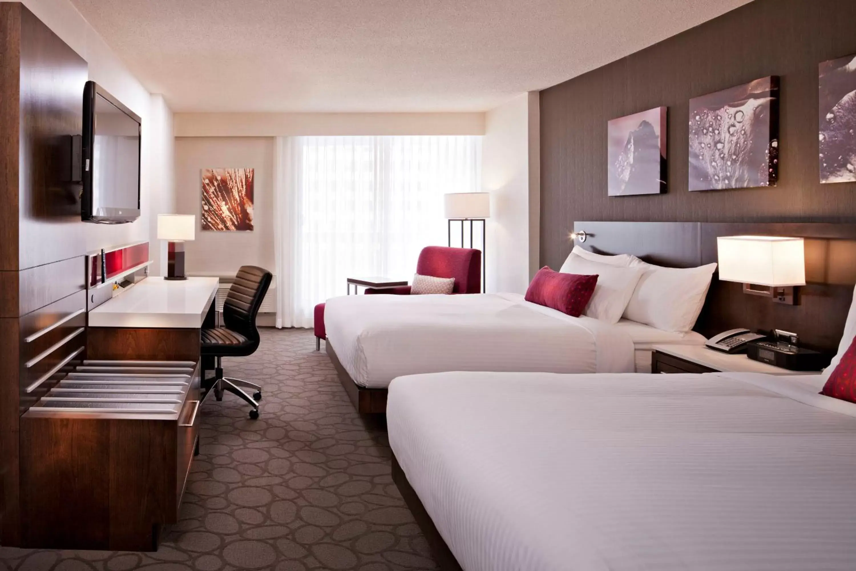 Photo of the whole room in Delta Hotels by Marriott Winnipeg