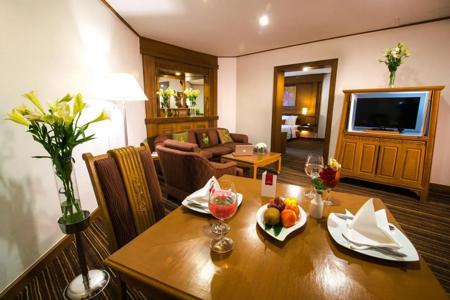 Living room, Restaurant/Places to Eat in Sima Thani Hotel