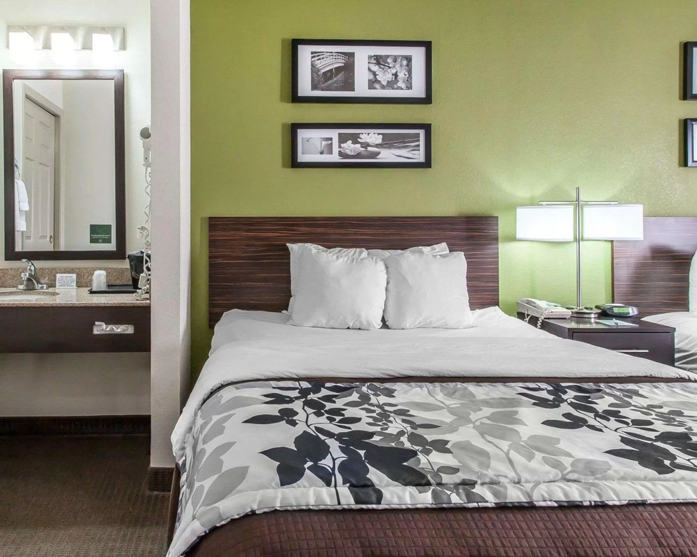 Photo of the whole room, Bed in Sleep Inn & Suites Near I-90 and Ashtabula Photo of the whole room, Bed in Sleep Inn & Suites Near I-90 and Ashtabula
