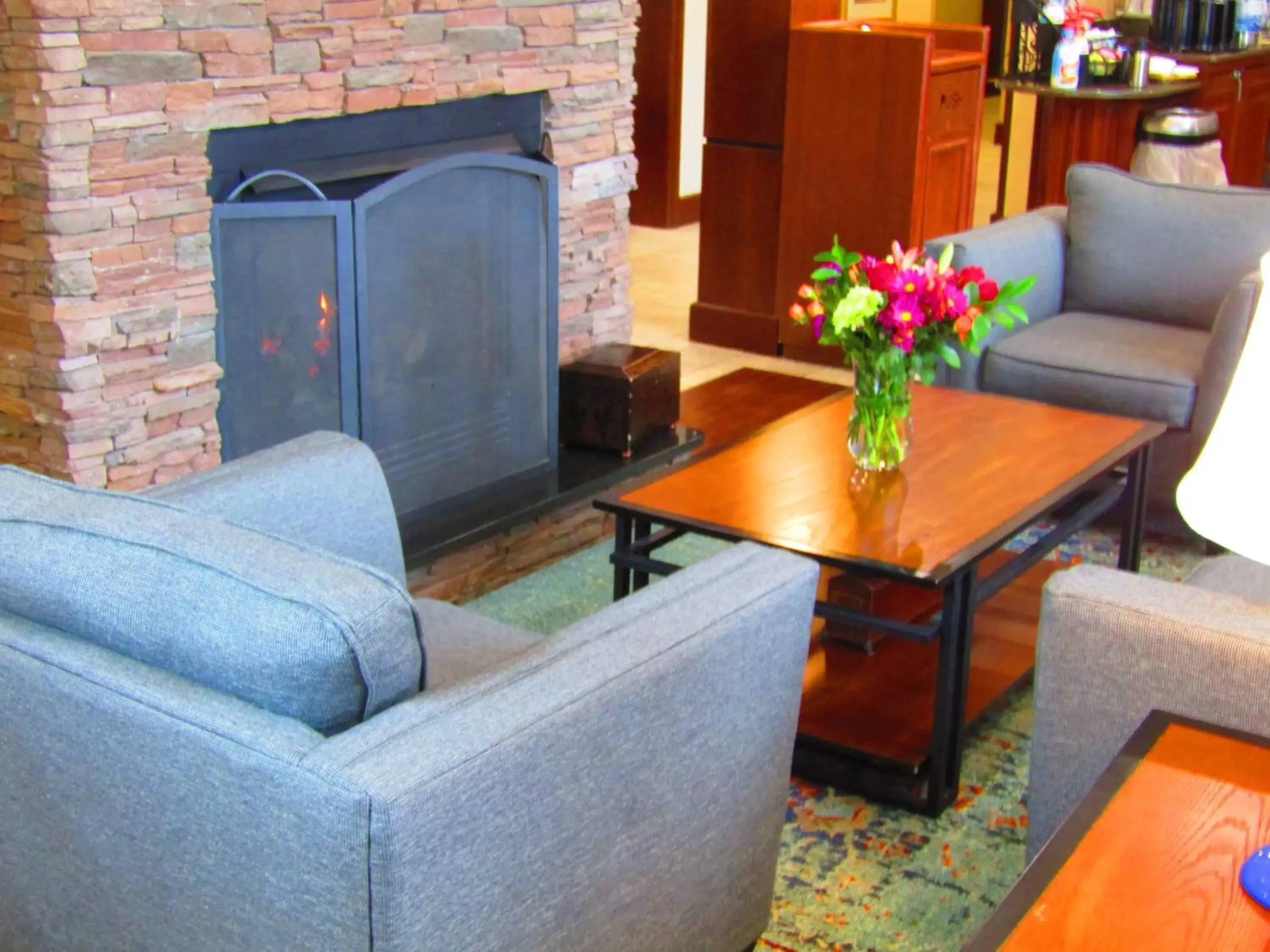 Property building, Lounge/Bar in Staybridge Suites Rochester University, an IHG Hotel