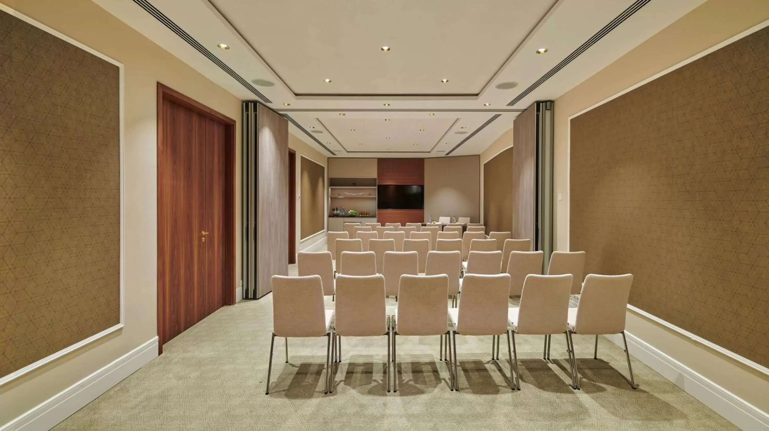 Meeting/conference room in Párisi Udvar Hotel Budapest, part of Hyatt