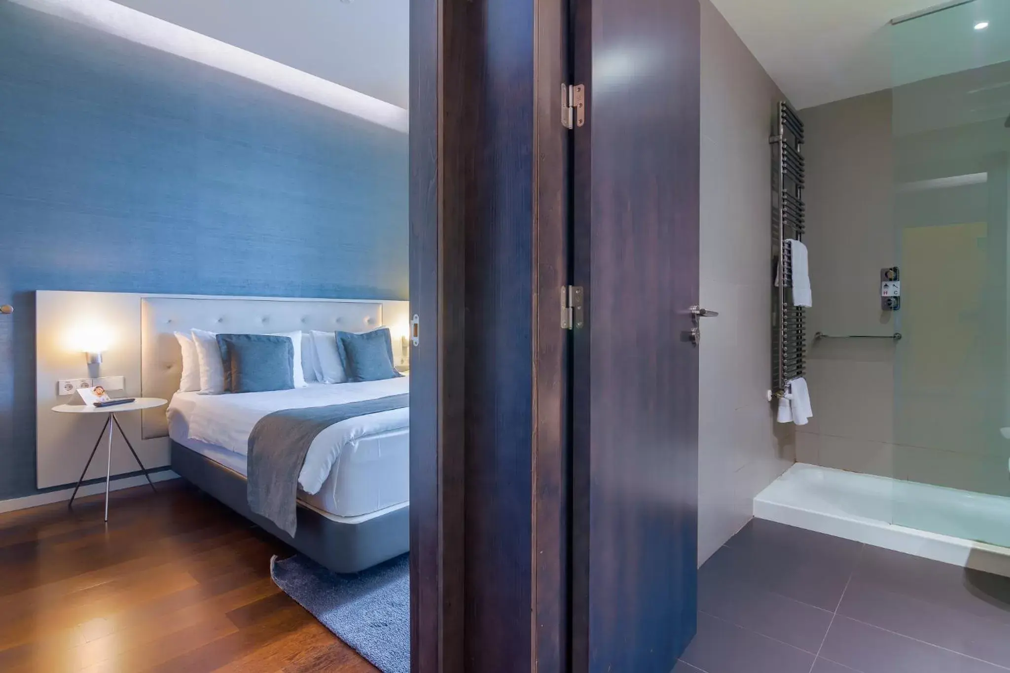 Bedroom, Bed in Hotel Cismigiu