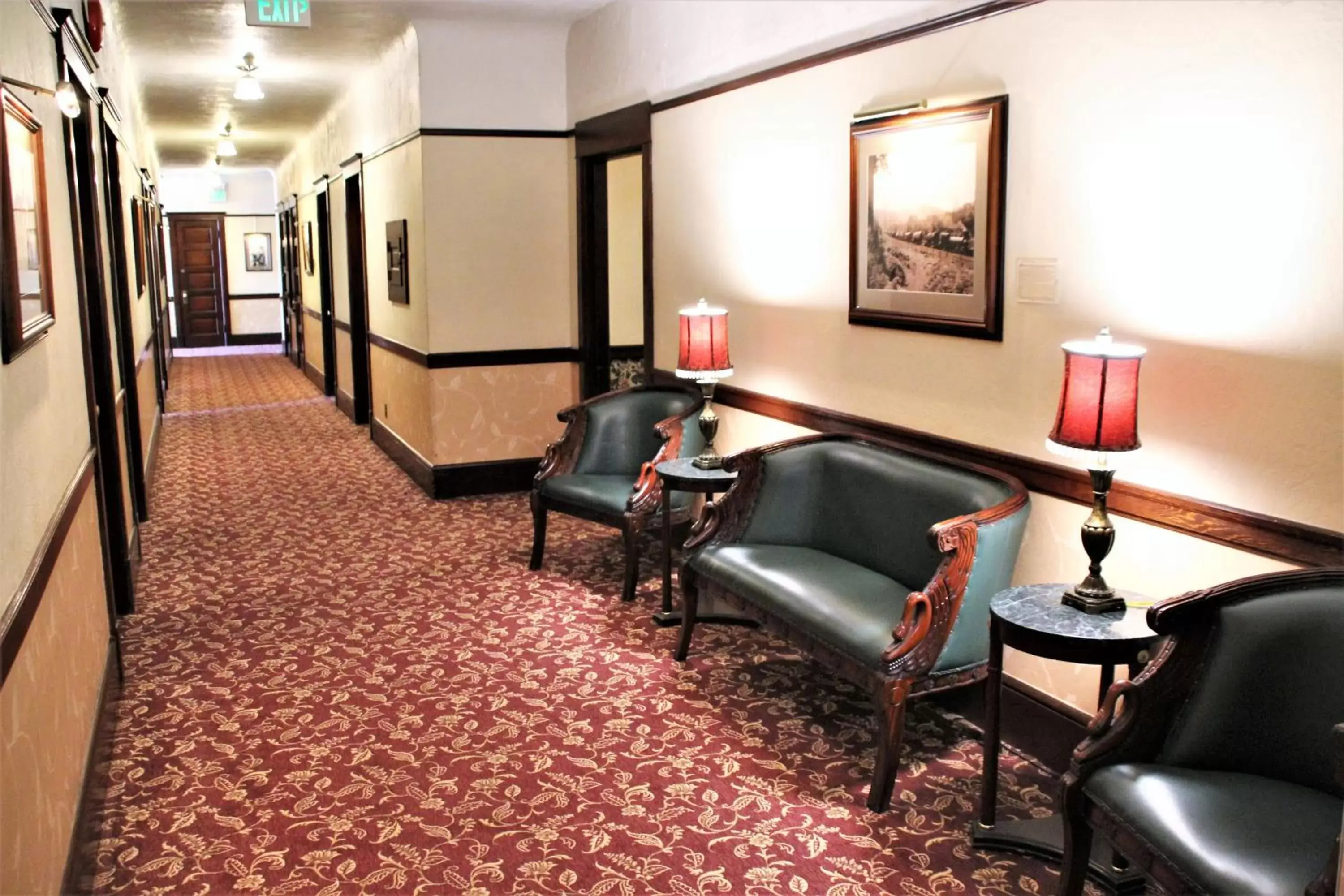 Seating Area in Hotel Arcata