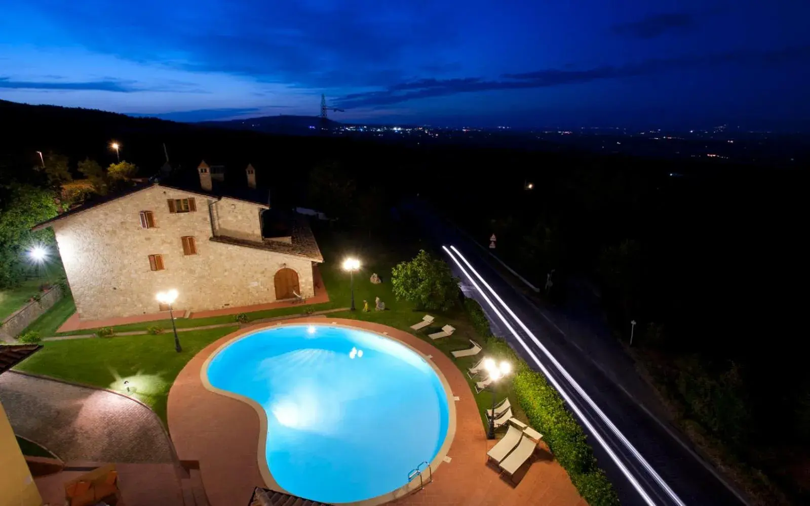 Swimming pool, Pool View in Albergo La Lanterna