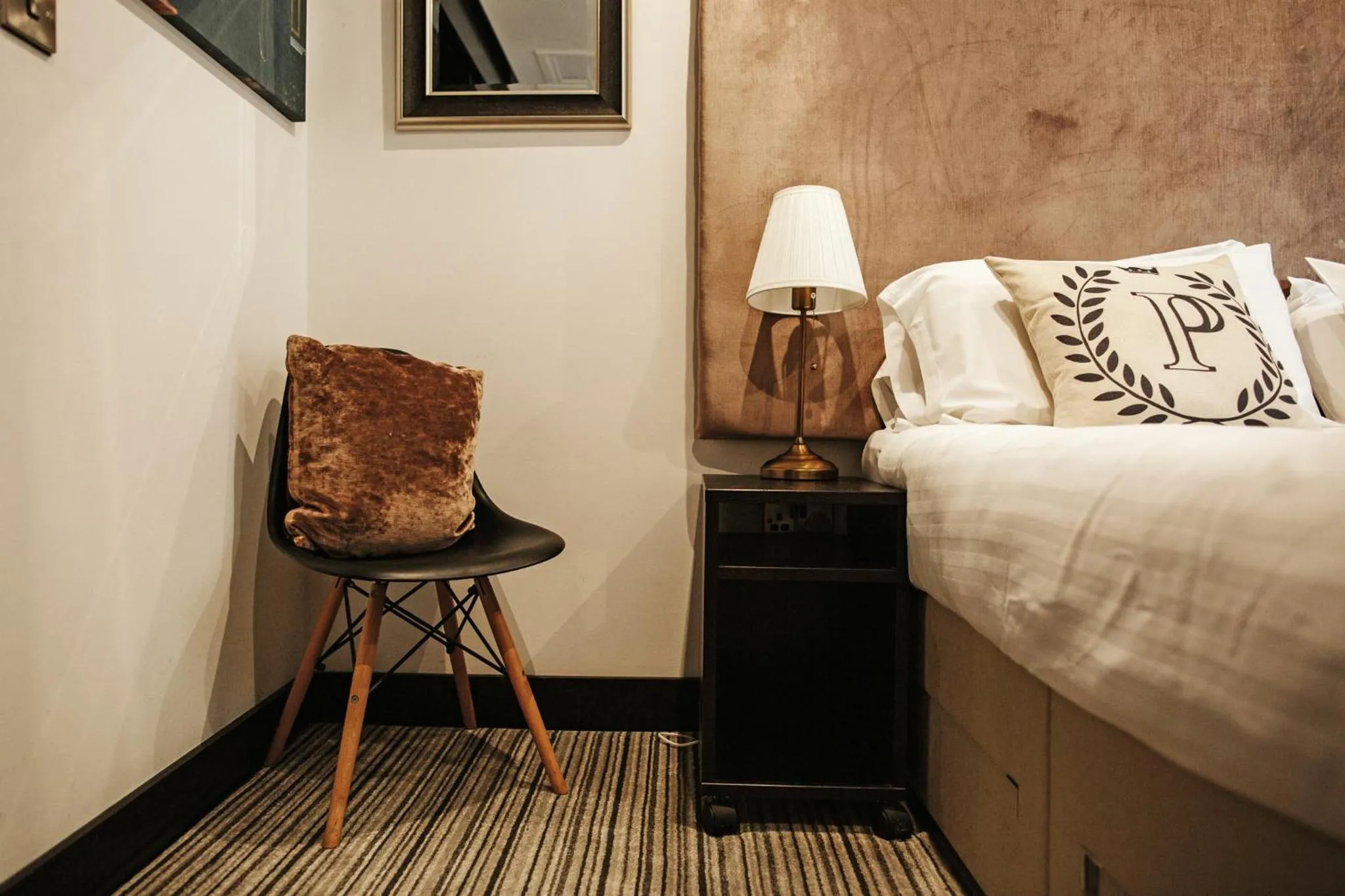 Seating Area in Peaky Blinders Accommodation & Bar