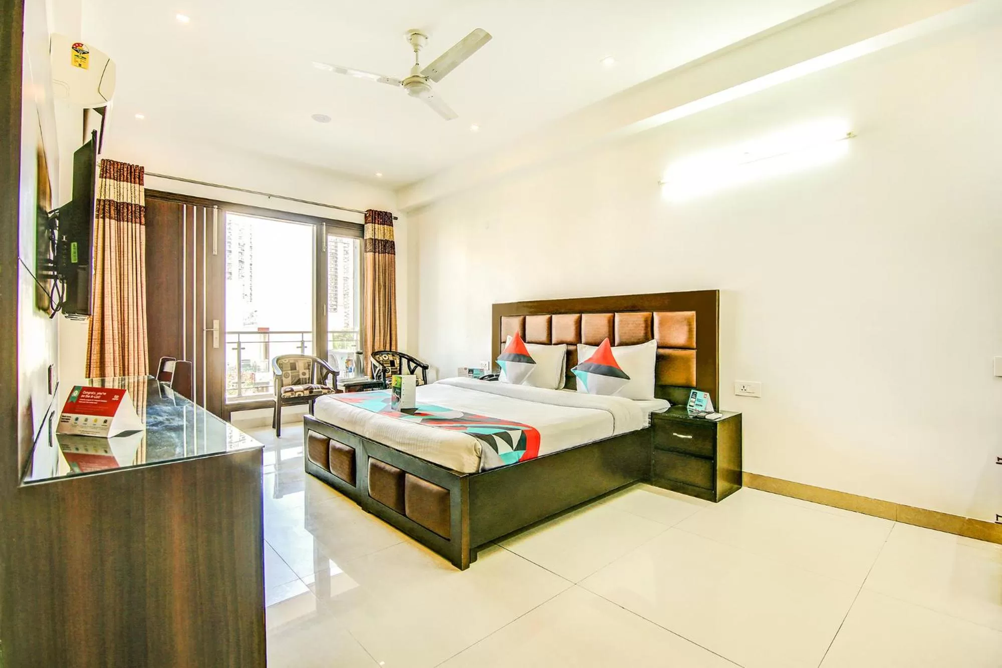 Coffee/tea facilities, Bed in Via Hemkunt Residency