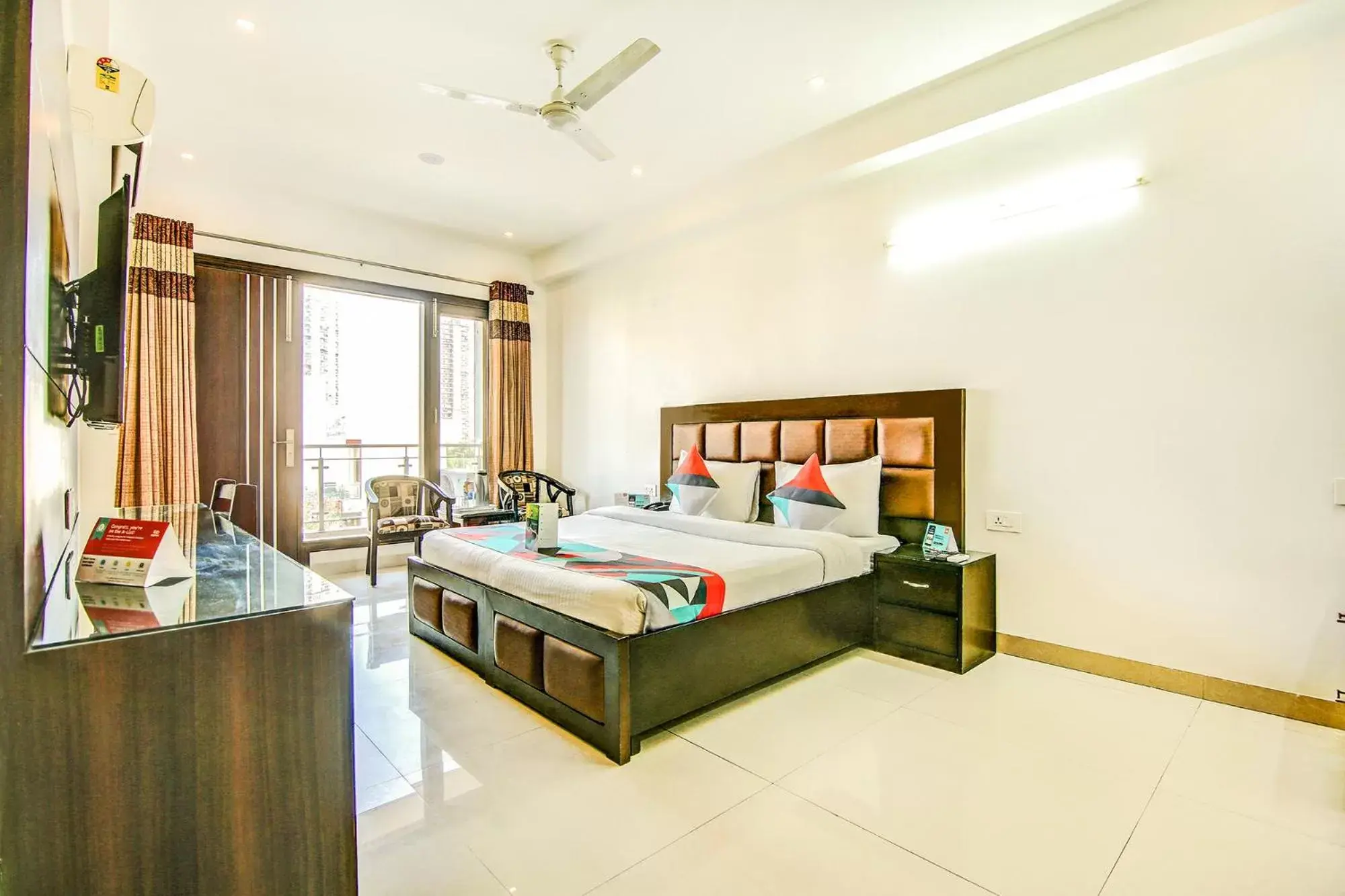 Coffee/tea facilities, Bed in Via Hemkunt Residency Coffee/tea facilities, Bed in Via Hemkunt Residency