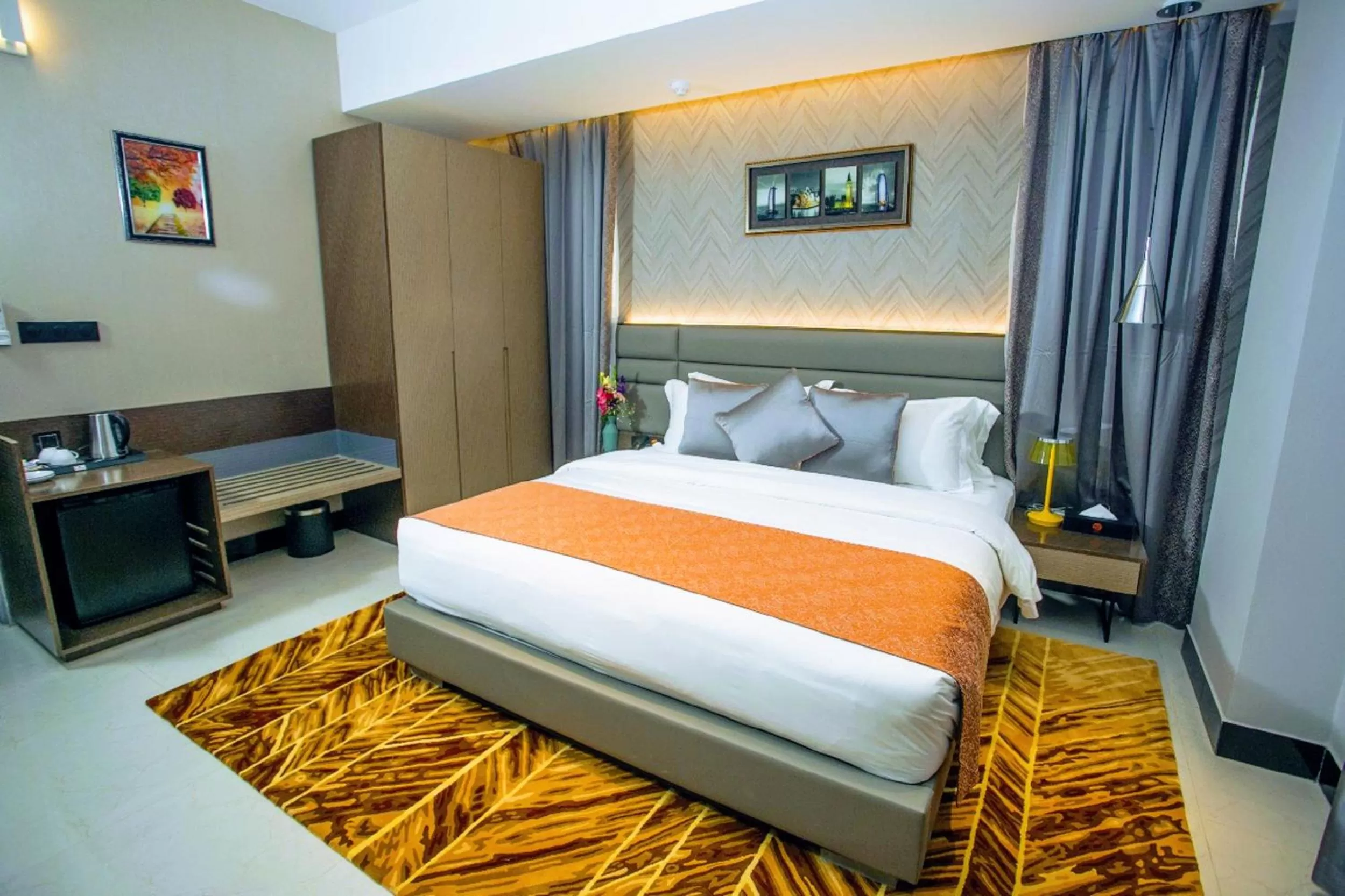 Bed in Hotel Omni Residency Dhaka