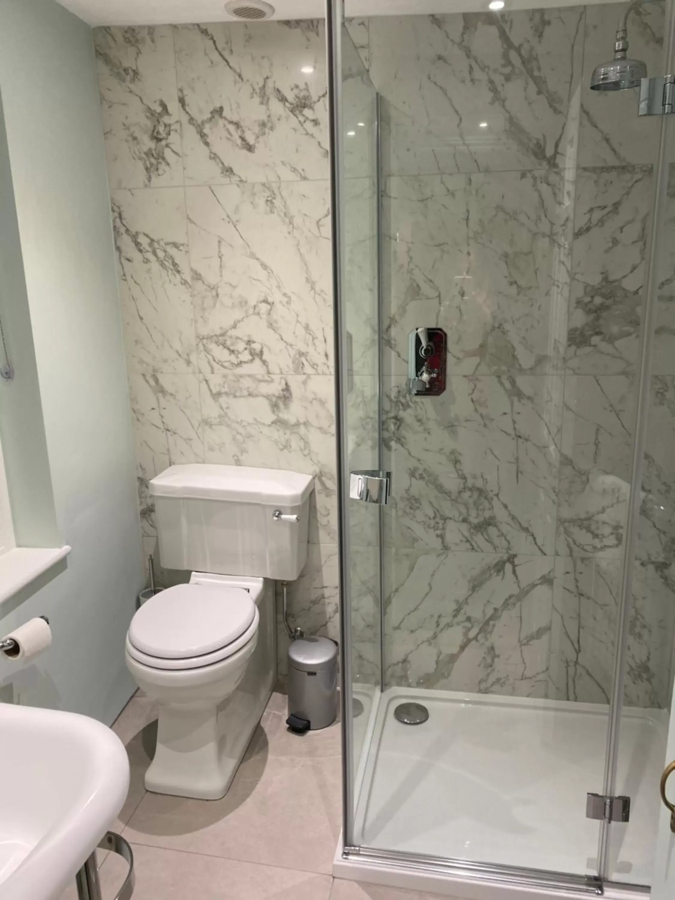 Double or Twin Room in The Angel Inn, Petworth Double or Twin Room in The Angel Inn, Petworth