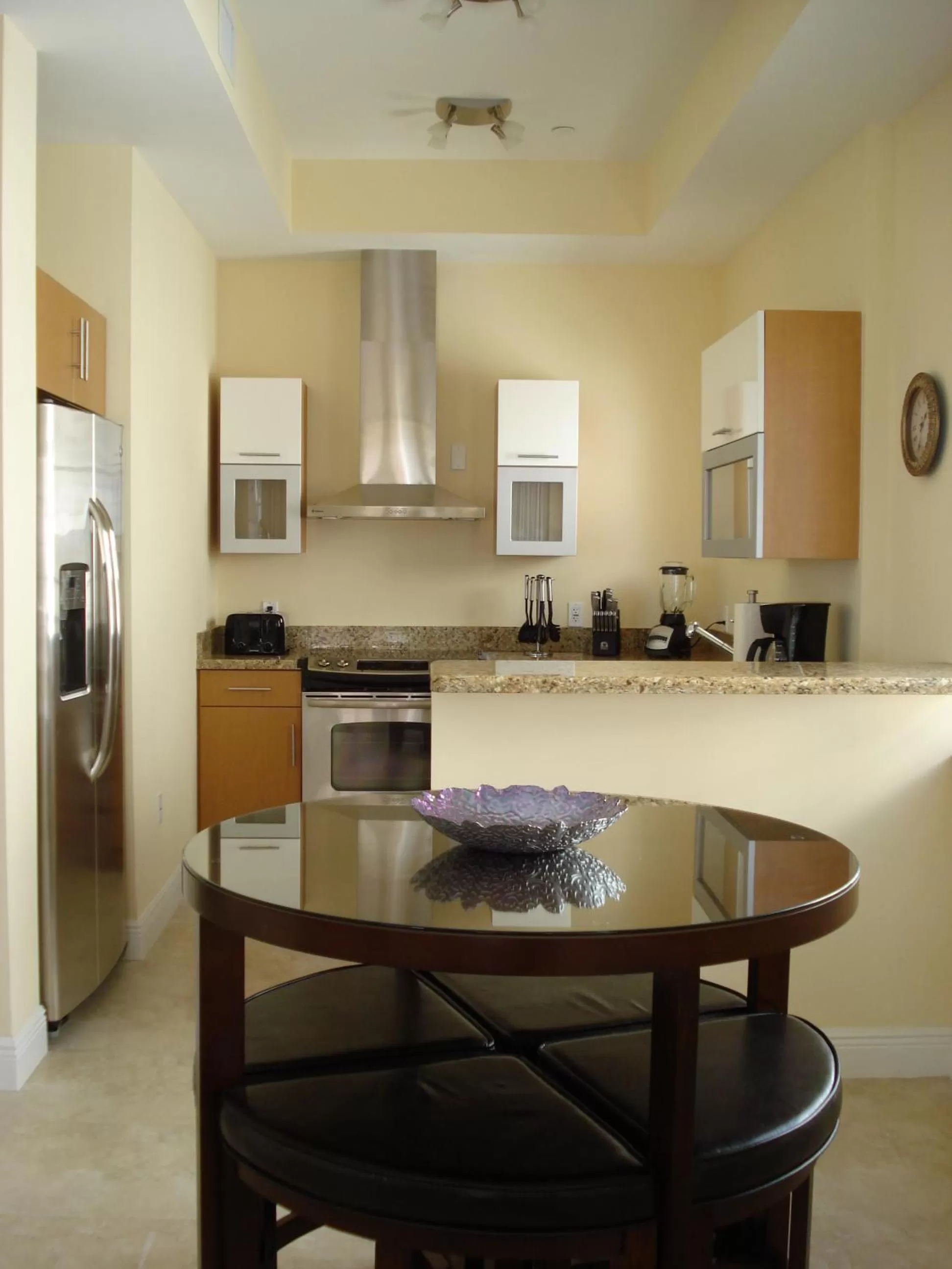 Kitchen or kitchenette, Kitchen/Kitchenette in Westover Arms Hotel