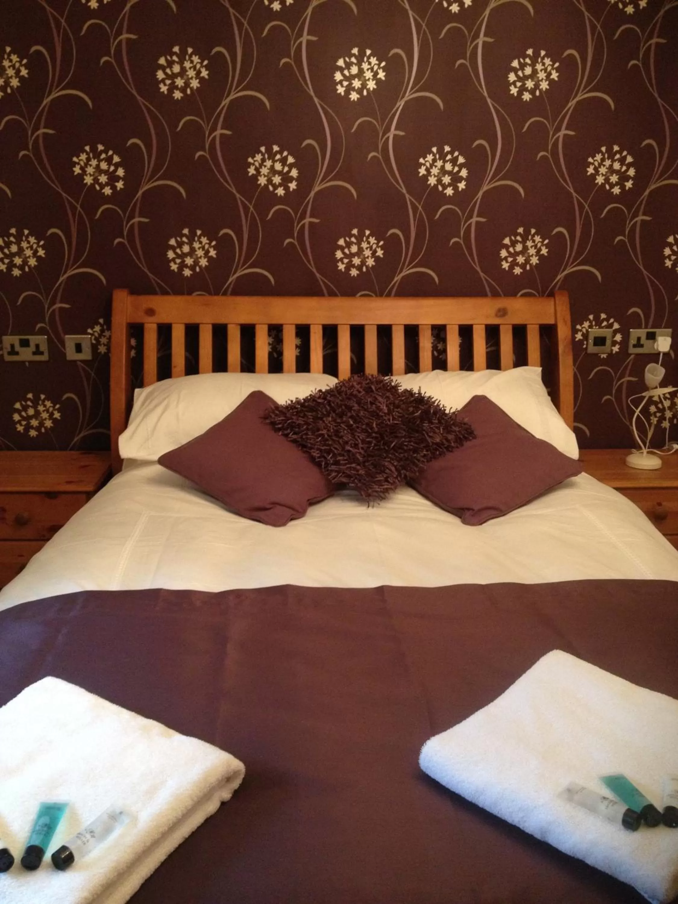 Bedroom, Bed in The Waterwheel