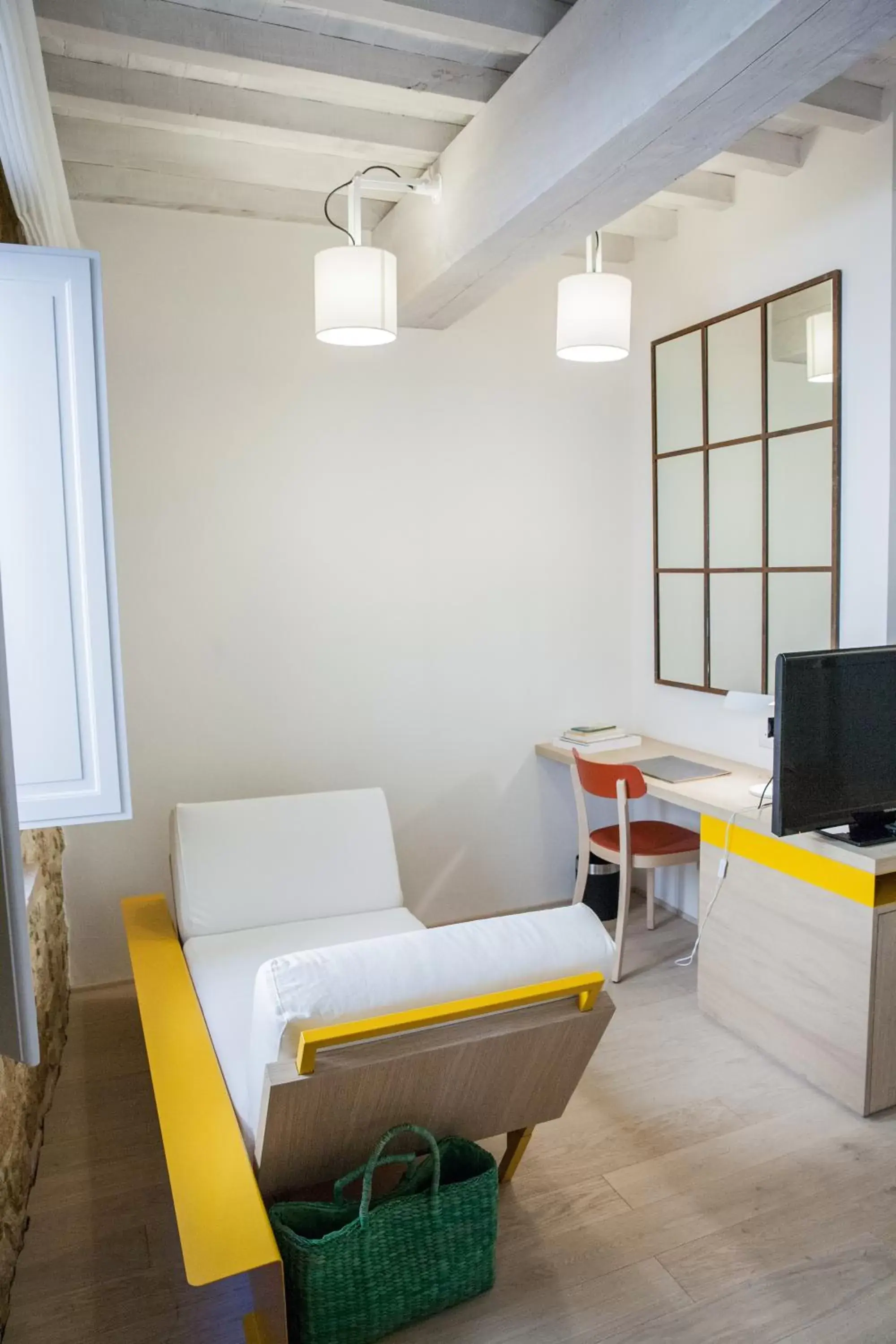 Bed, Seating Area in La Bandita Townhouse